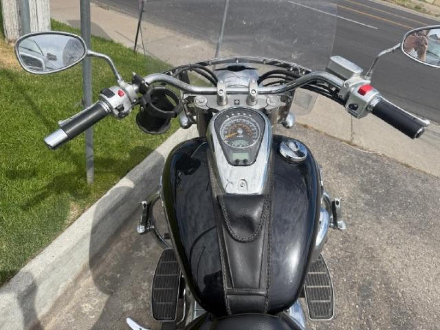 2009 BLACK /NA Suzuki Boulevard C50 (JS1VS55A692) with an 805 CC engine, Manual transmission, located at 1175 N Woodruff Ave, Idaho Falls, ID, 83401, 43.506901, -111.999657 - At Timberline Auto, finding a great deal on your next vehicle is always easy! Our experienced sales staff's goal is to help find you the right vehicle at the right price! Our knowledgeable finance department has options for almost any credit score. We offer extended service contract options to prote - Photo#9