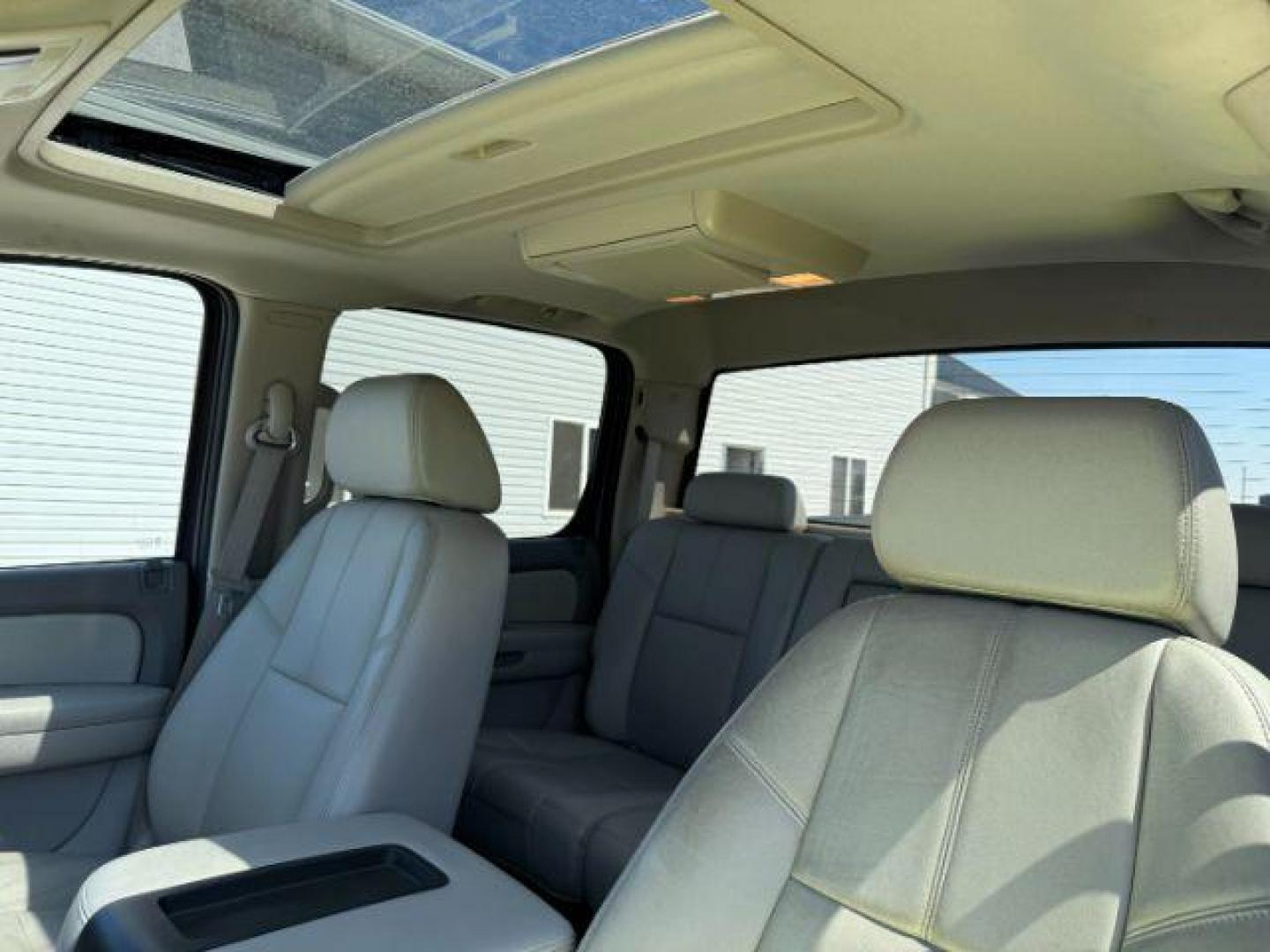 2008 GRAY /Ebony GMC Sierra 3500HD (1GTJK33688F) with an 66 engine, Automatic transmission, located at 1175 N Woodruff Ave, Idaho Falls, ID, 83401, 43.506901, -111.999657 - At Timberline Auto, finding a great deal on your next vehicle is always easy! Our experienced sales staff's goal is to help find you the right vehicle at the right price! Our knowledgeable finance department has options for almost any credit score. We offer extended service contract options to prote - Photo#40