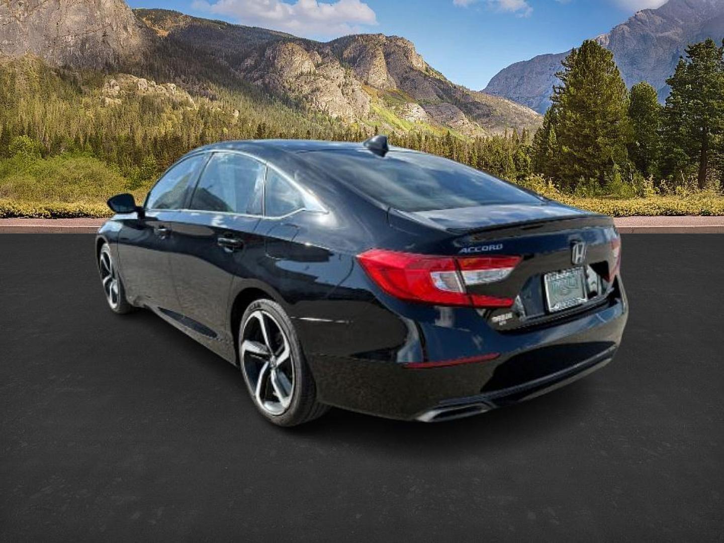 2018 BLACK /LEATHER Honda Accord Sedan (1HGCV1F36JA) with an 15 I4 engine, Automatic transmission, located at 1175 N Woodruff Ave, Idaho Falls, ID, 83401, 43.506901, -111.999657 - At Timberline Auto, finding a great deal on your next vehicle is always easy! Our experienced sales staff's goal is to help find you the right vehicle at the right price! Our knowledgeable finance department has options for almost any credit score. We offer extended service contract options to prote - Photo#2