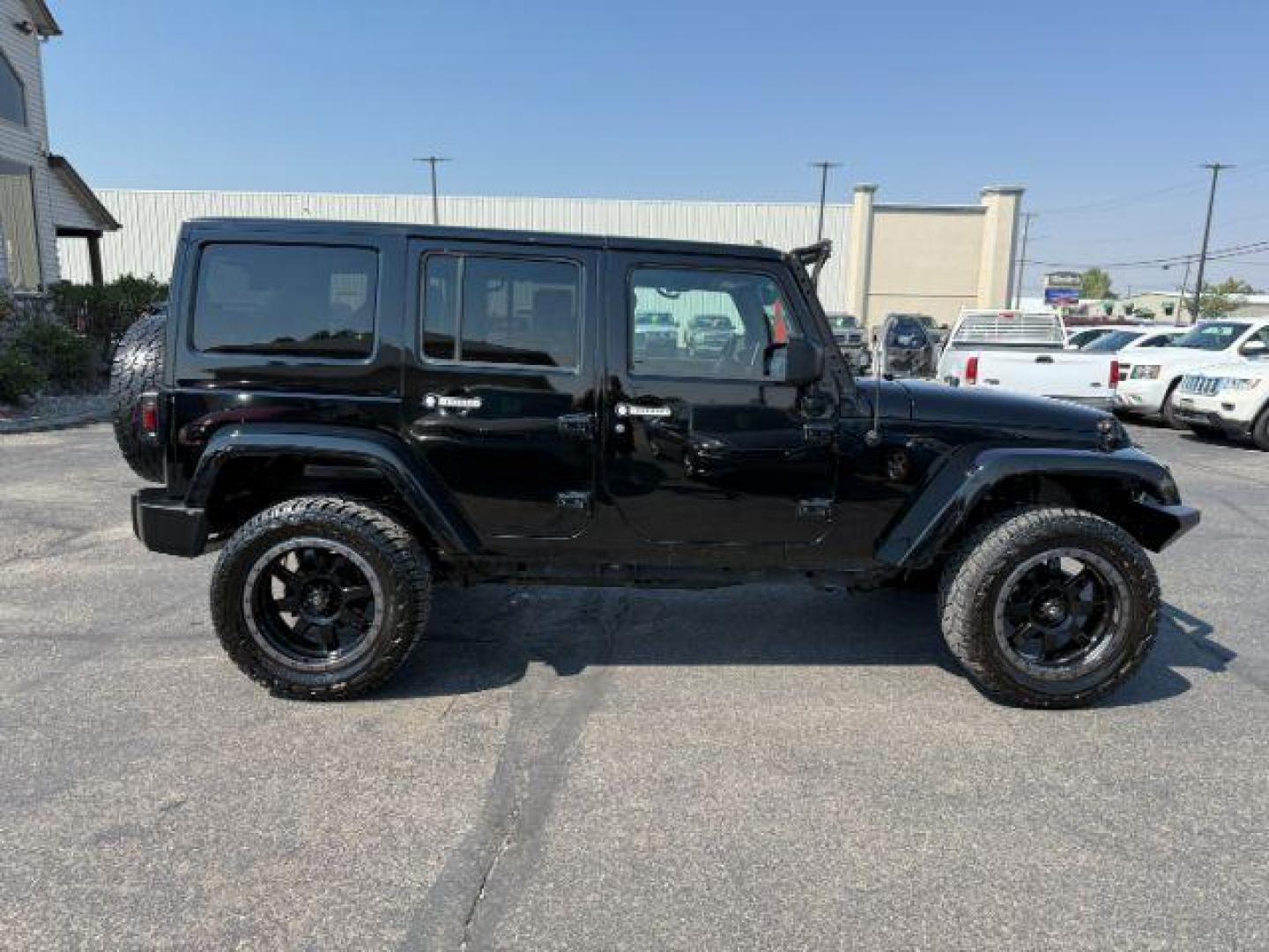 2013 BLACK /CLOTH Jeep Wrangler Unlimited (1C4HJWEG7DL) with an V6 engine, Automatic transmission, located at 1175 N Woodruff Ave, Idaho Falls, ID, 83401, 43.506901, -111.999657 - At Timberline Auto, finding a great deal on your next vehicle is always easy! Our experienced sales staff's goal is to help find you the right vehicle at the right price! Our knowledgeable finance department has options for almost any credit score. We offer extended service contract options to prote - Photo#28