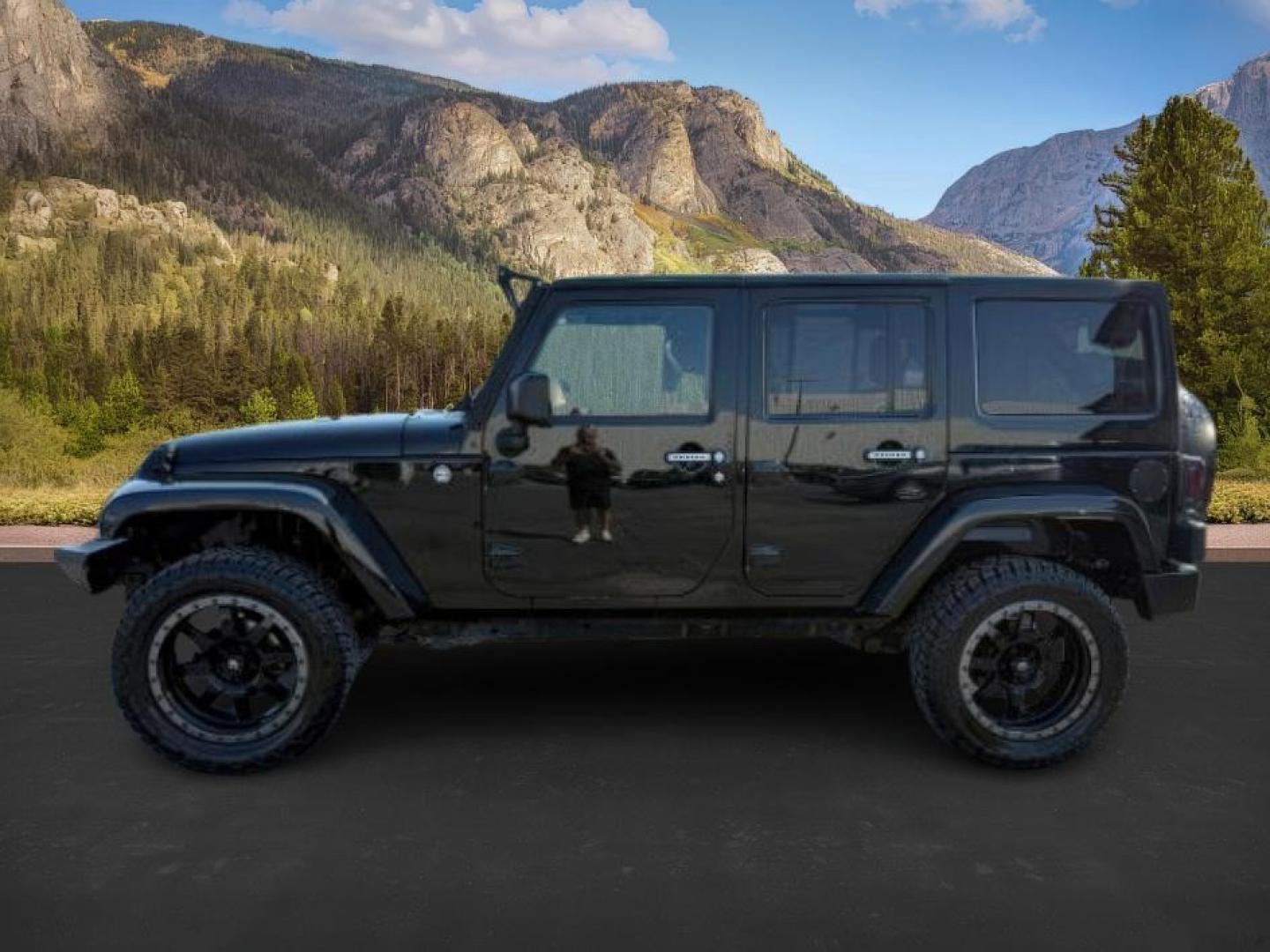 2013 BLACK /CLOTH Jeep Wrangler Unlimited (1C4HJWEG7DL) with an V6 engine, Automatic transmission, located at 1175 N Woodruff Ave, Idaho Falls, ID, 83401, 43.506901, -111.999657 - At Timberline Auto, finding a great deal on your next vehicle is always easy! Our experienced sales staff's goal is to help find you the right vehicle at the right price! Our knowledgeable finance department has options for almost any credit score. We offer extended service contract options to prote - Photo#1