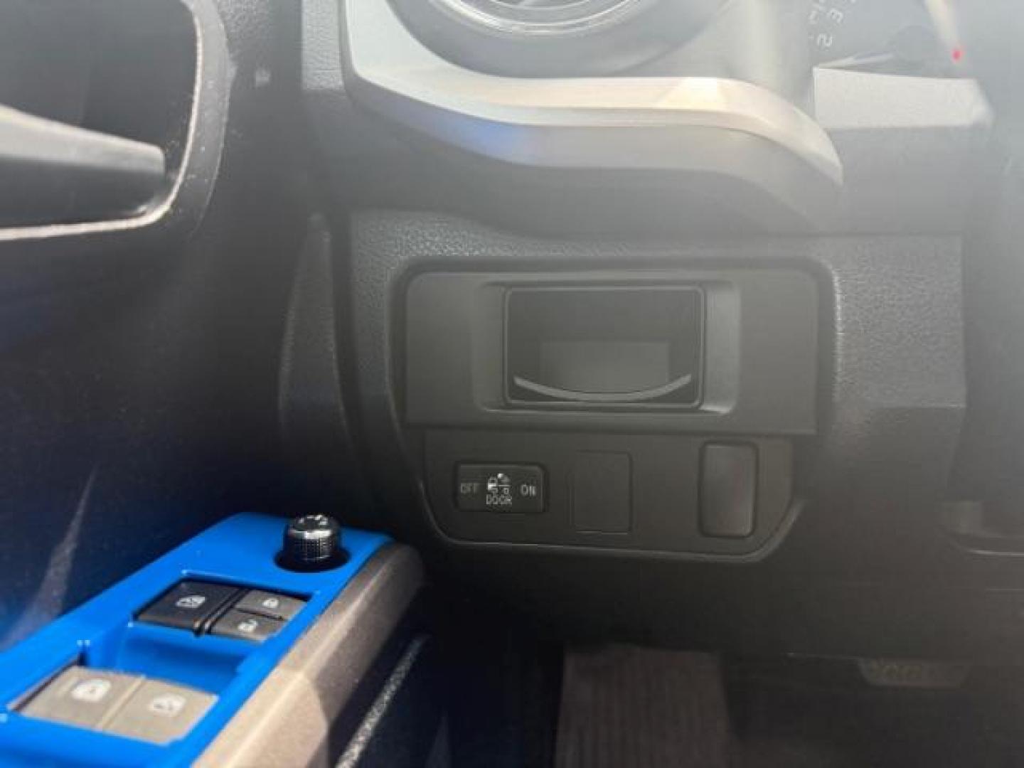 2017 SILVER /CLOTH Toyota Tacoma (3TMCZ5AN1HM) with an 35 engine, Automatic transmission, located at 1175 N Woodruff Ave, Idaho Falls, ID, 83401, 43.506901, -111.999657 - At Timberline Auto, finding a great deal on your next vehicle is always easy! Our experienced sales staff's goal is to help find you the right vehicle at the right price! Our knowledgeable finance department has options for almost any credit score. We offer extended service contract options to prote - Photo#37