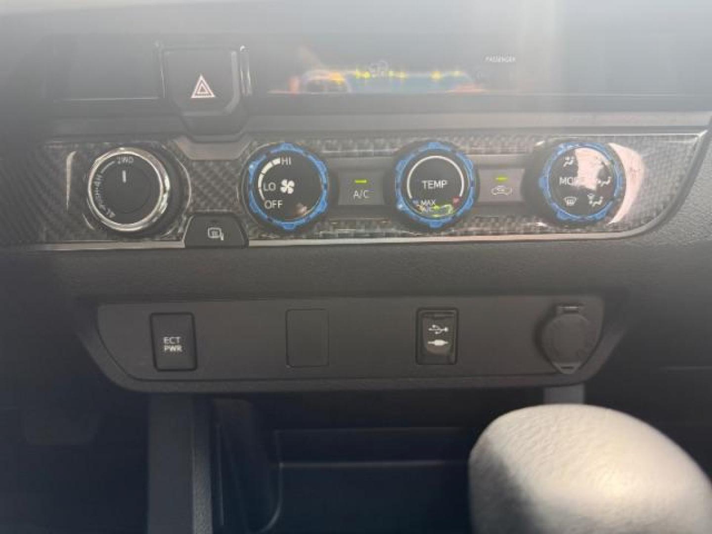 2017 SILVER /CLOTH Toyota Tacoma (3TMCZ5AN1HM) with an 35 engine, Automatic transmission, located at 1175 N Woodruff Ave, Idaho Falls, ID, 83401, 43.506901, -111.999657 - At Timberline Auto, finding a great deal on your next vehicle is always easy! Our experienced sales staff's goal is to help find you the right vehicle at the right price! Our knowledgeable finance department has options for almost any credit score. We offer extended service contract options to prote - Photo#39