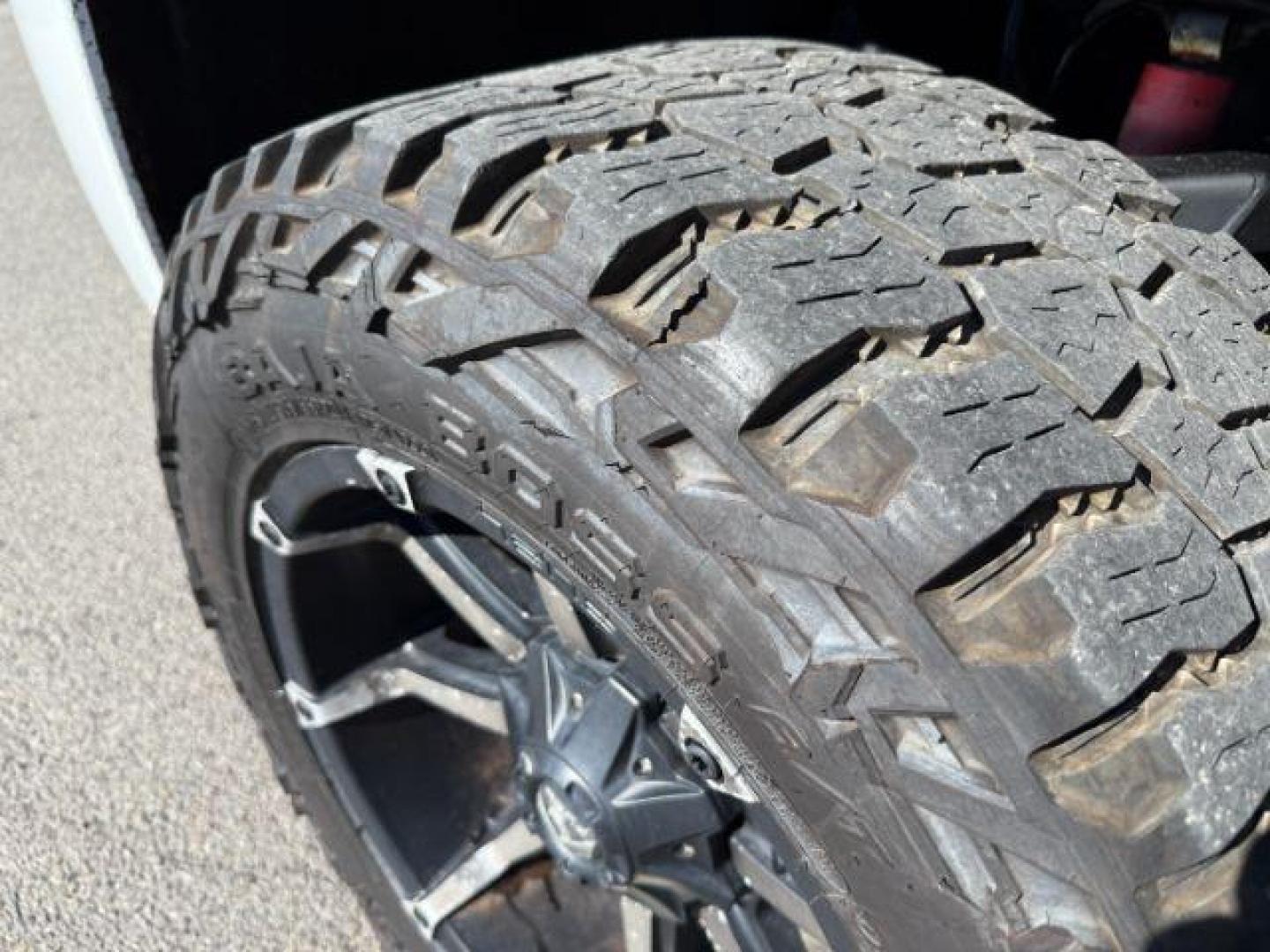 2016 WHITE /LEATHER Chevrolet Silverado 3500HD (1GC4K0C81GF) with an 66 engine, Automatic transmission, located at 1175 N Woodruff Ave, Idaho Falls, ID, 83401, 43.506901, -111.999657 - At Timberline Auto, finding a great deal on your next vehicle is always easy! Our experienced sales staff's goal is to help find you the right vehicle at the right price! Our knowledgeable finance department has options for almost any credit score. We offer extended service contract options to prote - Photo#33