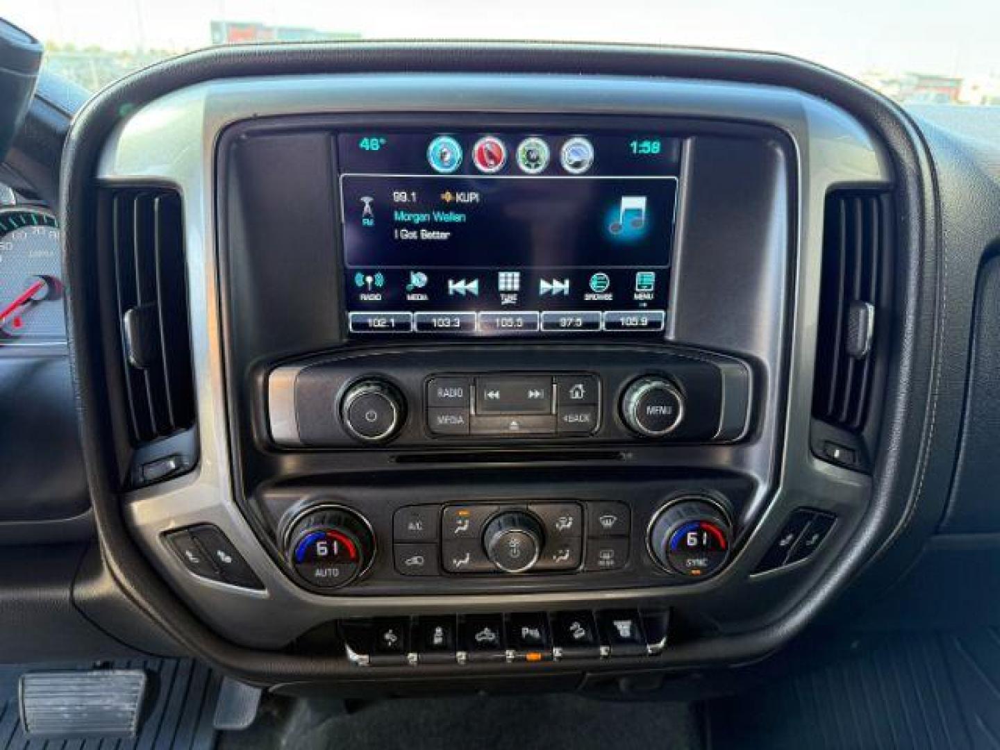 2016 WHITE /LEATHER Chevrolet Silverado 3500HD (1GC4K0C81GF) with an 66 engine, Automatic transmission, located at 1175 N Woodruff Ave, Idaho Falls, ID, 83401, 43.506901, -111.999657 - At Timberline Auto, finding a great deal on your next vehicle is always easy! Our experienced sales staff's goal is to help find you the right vehicle at the right price! Our knowledgeable finance department has options for almost any credit score. We offer extended service contract options to prote - Photo#38