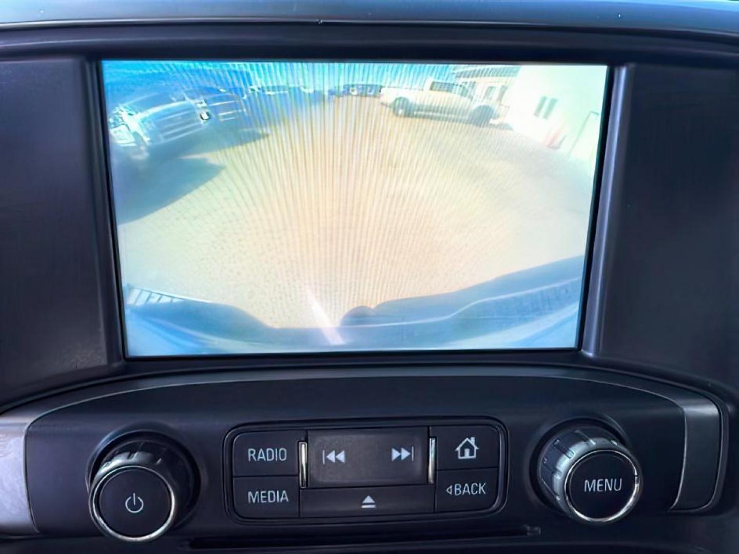 2016 WHITE /LEATHER Chevrolet Silverado 3500HD (1GC4K0C81GF) with an 66 engine, Automatic transmission, located at 1175 N Woodruff Ave, Idaho Falls, ID, 83401, 43.506901, -111.999657 - At Timberline Auto, finding a great deal on your next vehicle is always easy! Our experienced sales staff's goal is to help find you the right vehicle at the right price! Our knowledgeable finance department has options for almost any credit score. We offer extended service contract options to prote - Photo#16