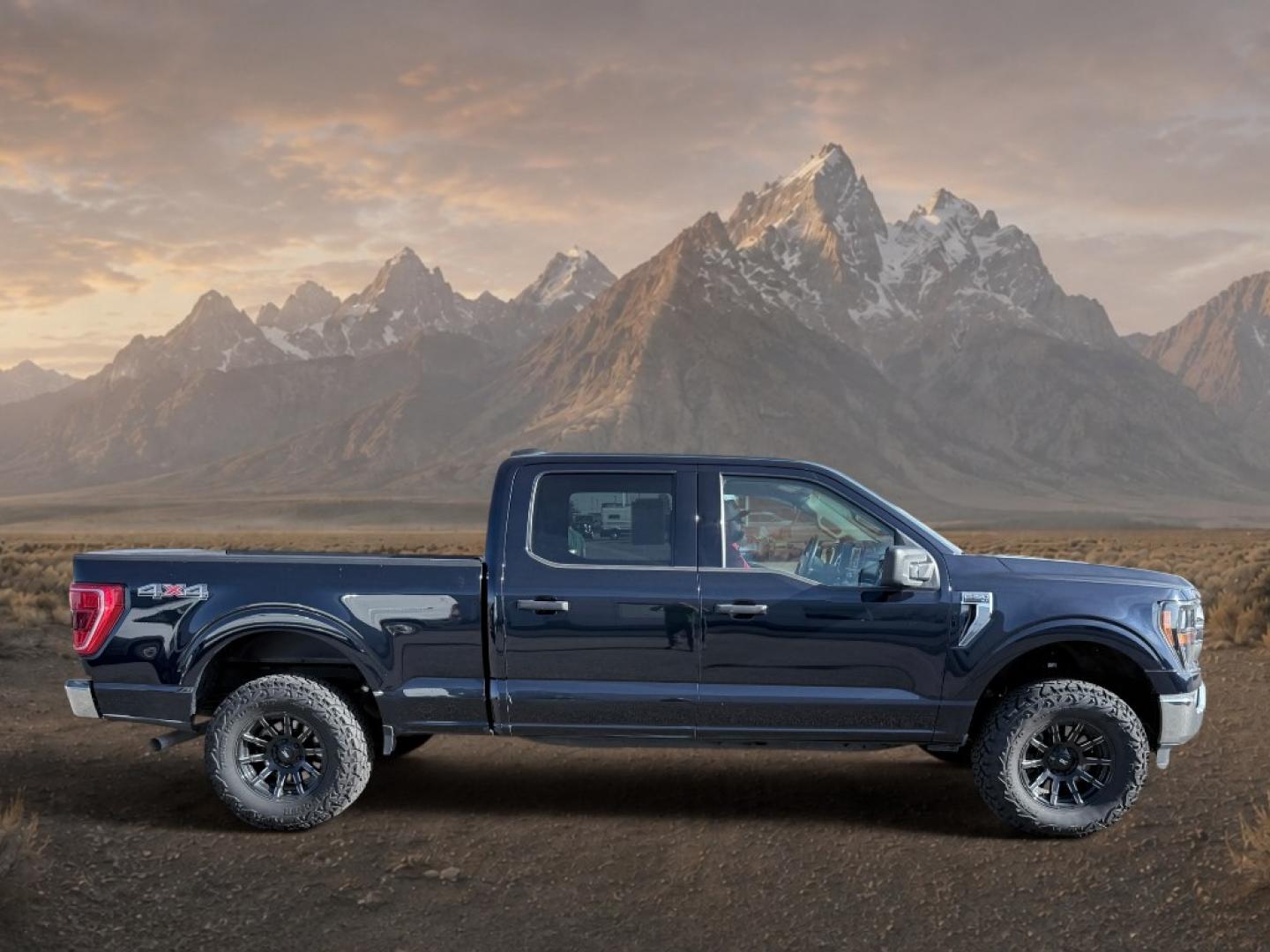2023 Antimatter Blue Metallic /Black w/Medium Dark Slate Ford F-150 XLT (1FTFW1E53PK) with an V8, 5.0L engine, 10-speed automatic transmission, located at 1175 N Woodruff Ave, Idaho Falls, ID, 83401, 43.506901, -111.999657 - <b>Vehicle Details</b><br>This pre-owned 2023 Ford F-150 XLT is a standout pickup truck for drivers who want proven capability, modern comfort, and legendary Ford toughness. With only 37,317 miles, this Ford F-150 has plenty of road ahead and is ready to handle your next job, weekend project, or adv- Photo#5