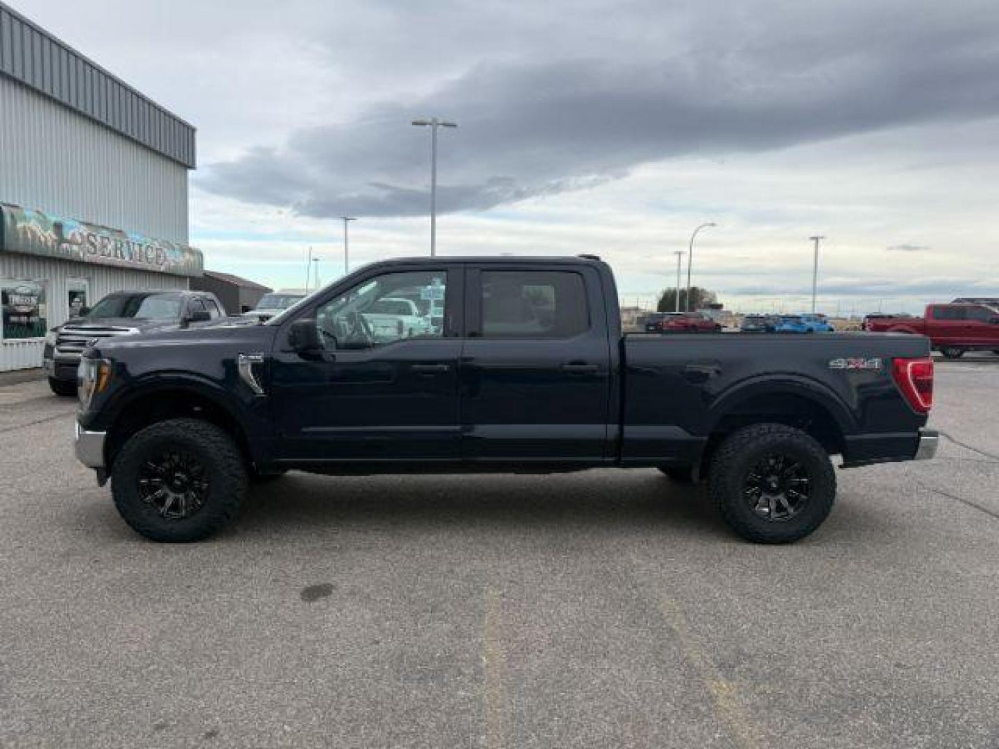 2023 BLUE /BLACK Ford F-150 (1FTFW1E53PK) with an 50L engine, Automatic transmission, located at 1175 N Woodruff Ave, Idaho Falls, ID, 83401, 43.506901, -111.999657 - At Timberline Auto, finding a great deal on your next vehicle is always easy! Our experienced sales staff's goal is to help find you the right vehicle at the right price! Our knowledgeable finance department has options for almost any credit score. We offer extended service contract options to prote - Photo#23