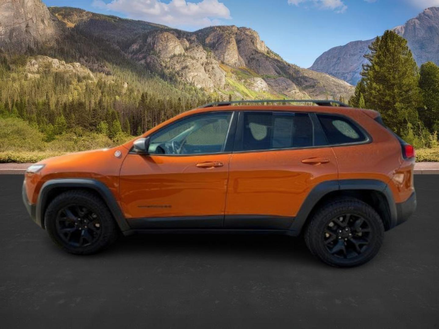 2015 ORANGE /CLOTH Jeep CHEROKEE (1C4PJMBS2FW) with an 32 engine, Automatic transmission, located at 1175 N Woodruff Ave, Idaho Falls, ID, 83401, 43.506901, -111.999657 - At Timberline Auto, finding a great deal on your next vehicle is always easy! Our experienced sales staff's goal is to help find you the right vehicle at the right price! Our knowledgeable finance department has options for almost any credit score. We offer extended service contract options to prote - Photo#0