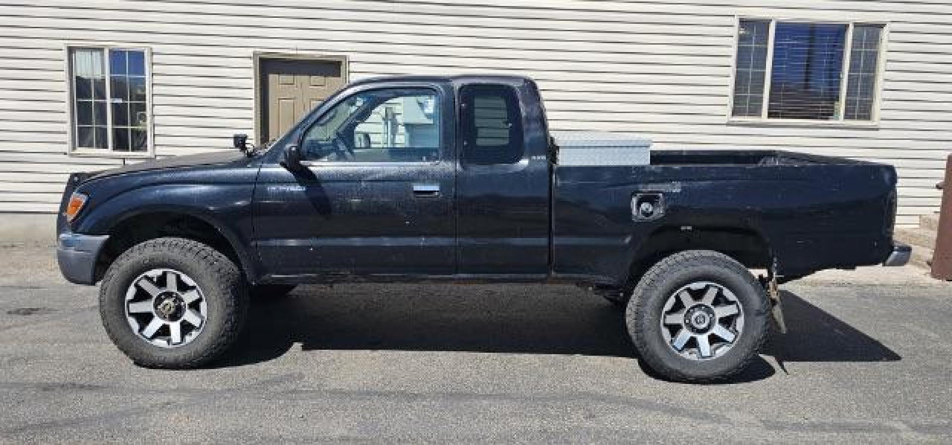 1999 BLACK /CLOTH Toyota TACOMA (4TAWM72N9X2) , Manual transmission, located at 1175 N Woodruff Ave, Idaho Falls, ID, 83401, 43.506901, -111.999657 - At Timberline Auto, finding a great deal on your next vehicle is always easy! Our experienced sales staff's goal is to help find you the right vehicle at the right price! Our knowledgeable finance department has options for almost any credit score. We offer extended service contract options to prote - Photo#7