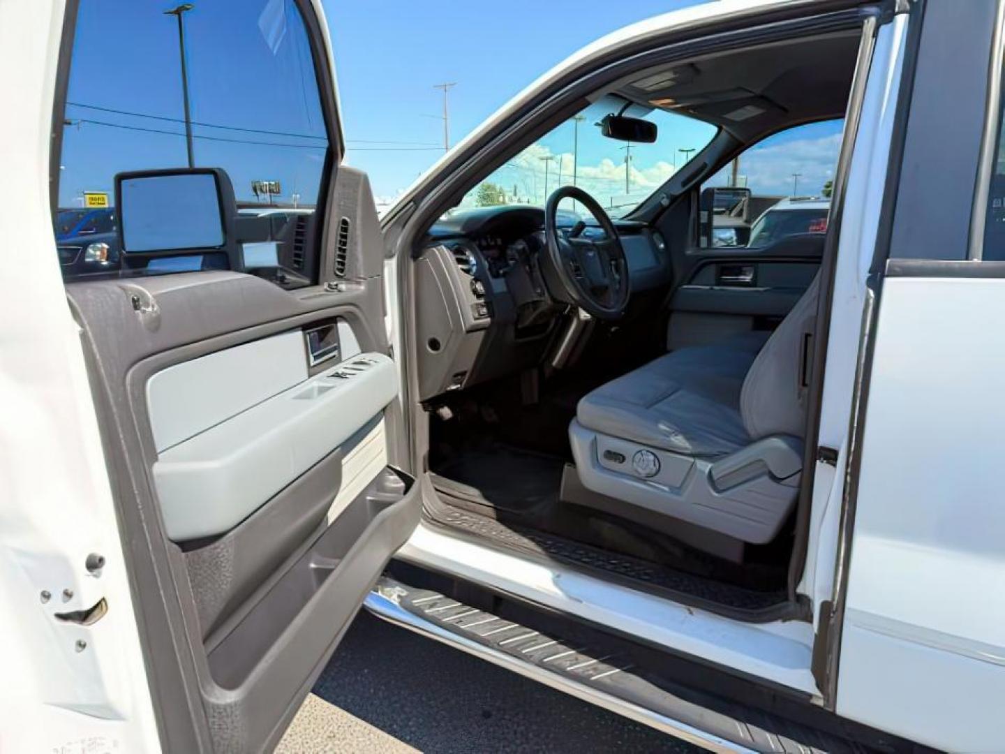 2013 Oxford White /Steel Gray Ford F-150 (1FTFX1ET2DK) with an EcoBoost 35L V-6 gasoline direct injection engine, Automatic transmission, located at 1175 N Woodruff Ave, Idaho Falls, ID, 83401, 43.506901, -111.999657 - At Timberline Auto, finding a great deal on your next vehicle is always easy! Our experienced sales staff's goal is to help find you the right vehicle at the right price! Our knowledgeable finance department has options for almost any credit score. We offer extended service contract options to prote - Photo#9