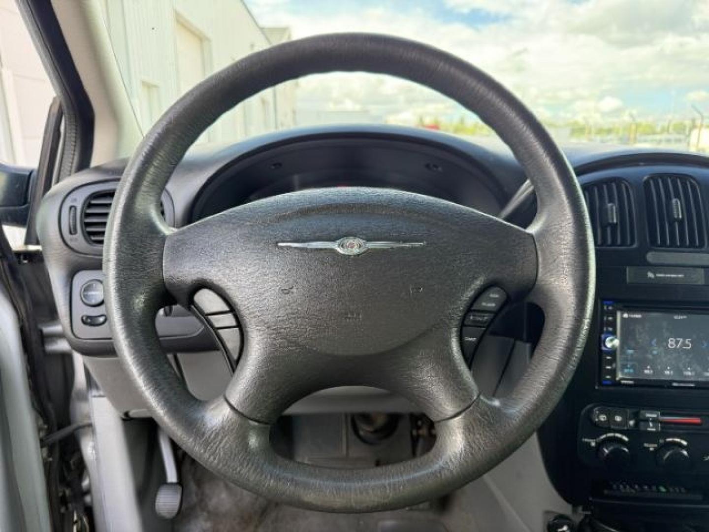 2005 Bright Silver Metallic Clearcoat /Medium Slate Gray Chrysler Town Country (2C4GP44R45R) with an 33L V-6 regular unleaded engine, Automatic transmission, located at 1175 N Woodruff Ave, Idaho Falls, ID, 83401, 43.506901, -111.999657 - At Timberline Auto, finding a great deal on your next vehicle is always easy! Our experienced sales staff's goal is to help find you the right vehicle at the right price! Our knowledgeable finance department has options for almost any credit score. We offer extended service contract options to prote - Photo#31