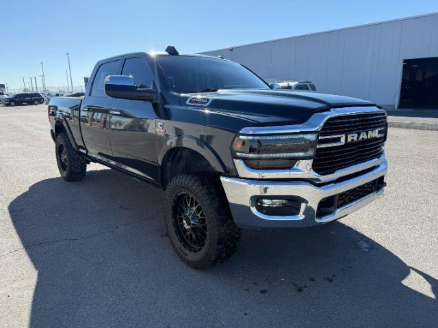2020 BLACK /Black Ram 2500 Laramie Crew Cab 4X4 6'4 Box (3C6UR5FL8LG) with an Cummins 6.7L I-6 diesel direct injection engine, AUTOMATIC transmission, located at 1235 N Woodruff Ave., Idaho Falls, 83401, (208) 523-1053, 43.507172, -112.000488 - If you're looking for a heavy-duty truck that delivers legendary power, premium comfort, and rugged capability, this 2020 RAM 2500 Laramie Crew Cab checks every box. Powered by the renowned 6.7L Cummins Turbo Diesel, this truck is built to handle tough jobs, heavy towing, and long highway drives wi - Photo#33