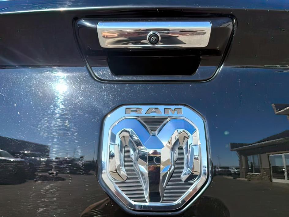 2020 BLACK /Black Ram 2500 Laramie Crew Cab 4X4 6'4 Box (3C6UR5FL8LG) with an Cummins 6.7L I-6 diesel direct injection engine, AUTOMATIC transmission, located at 1235 N Woodruff Ave., Idaho Falls, 83401, (208) 523-1053, 43.507172, -112.000488 - If you're looking for a heavy-duty truck that delivers legendary power, premium comfort, and rugged capability, this 2020 RAM 2500 Laramie Crew Cab checks every box. Powered by the renowned 6.7L Cummins Turbo Diesel, this truck is built to handle tough jobs, heavy towing, and long highway drives wi - Photo#4