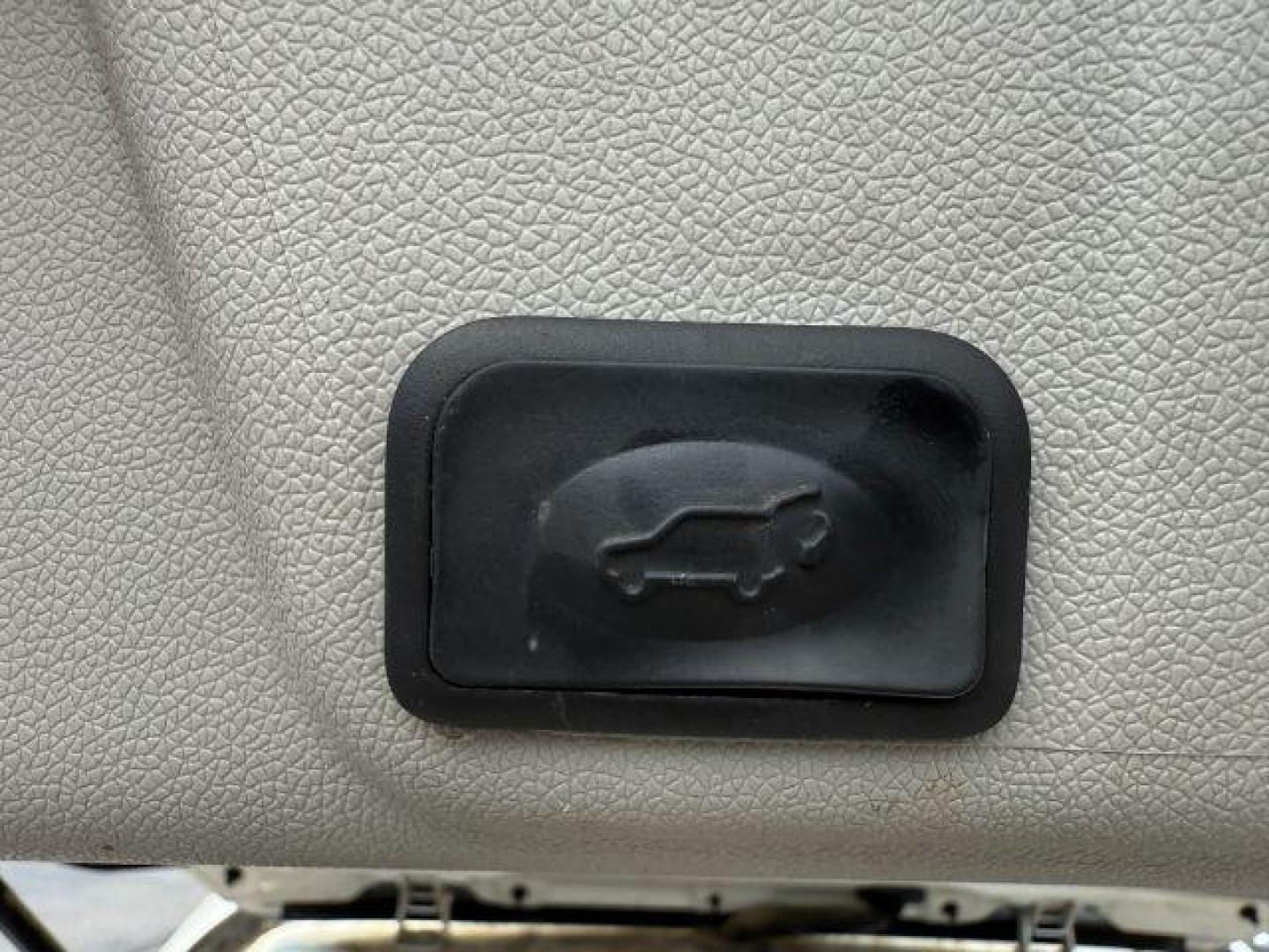 2014 White Opal /Titanium Buick Enclave (5GAKVCKD9EJ) with an 36L V-6 gasoline direct injection engine, Automatic transmission, located at 1175 N Woodruff Ave, Idaho Falls, ID, 83401, 43.506901, -111.999657 - At Timberline Auto, finding a great deal on your next vehicle is always easy! Our experienced sales staff's goal is to help find you the right vehicle at the right price! Our knowledgeable finance department has options for almost any credit score. We offer extended service contract options to prote - Photo#5