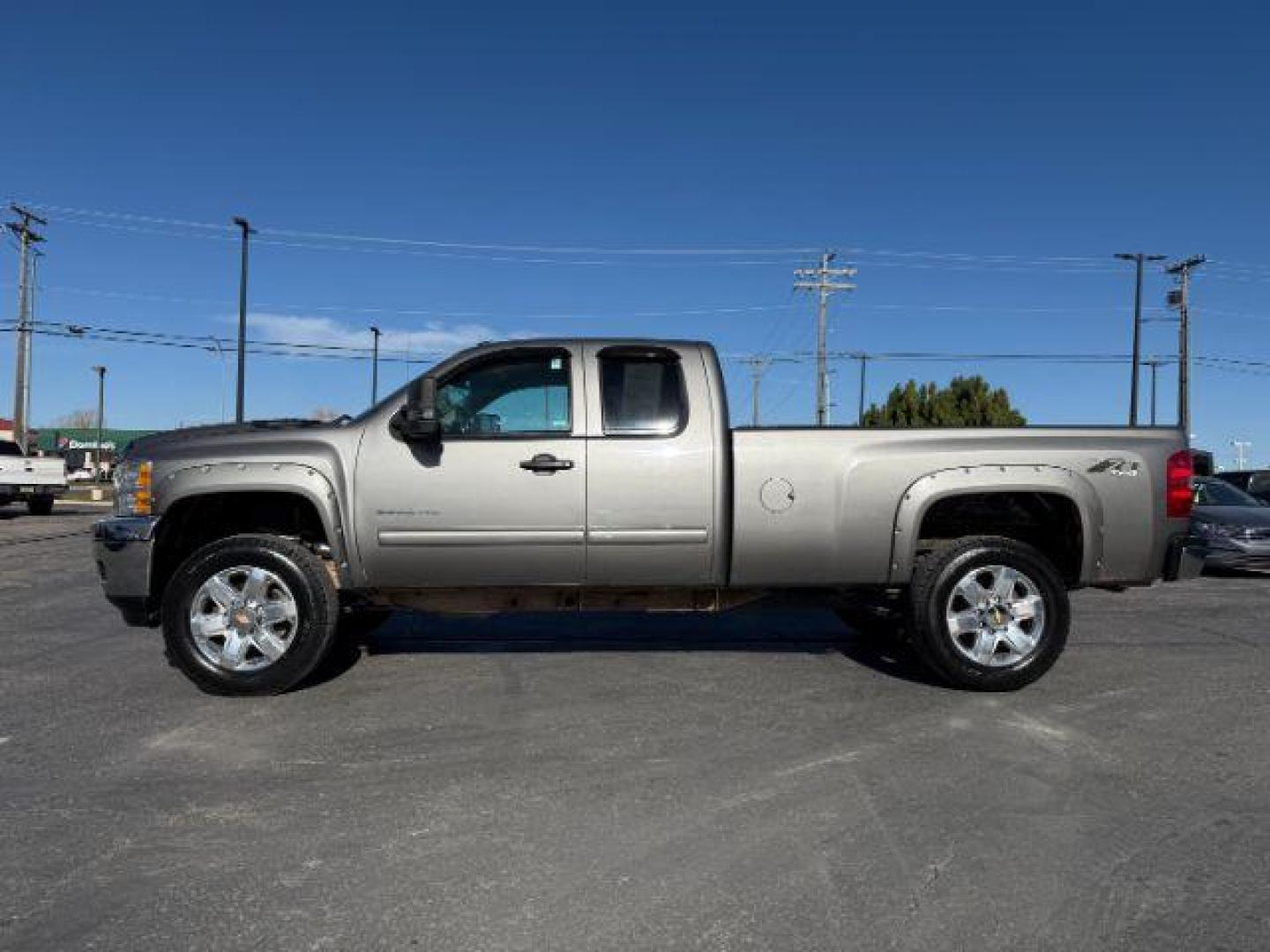 2013 Graystone Metallic /Ebony Chevrolet Silverado 2500HD (1GC2KXCG2DZ) with an Vortec 6L V-8 variable valve control engine, Automatic transmission, located at 1175 N Woodruff Ave, Idaho Falls, ID, 83401, 43.506901, -111.999657 - At Timberline Auto, finding a great deal on your next vehicle is always easy! Our experienced sales staff's goal is to help find you the right vehicle at the right price! Our knowledgeable finance department has options for almost any credit score. We offer extended service contract options to prote - Photo#22