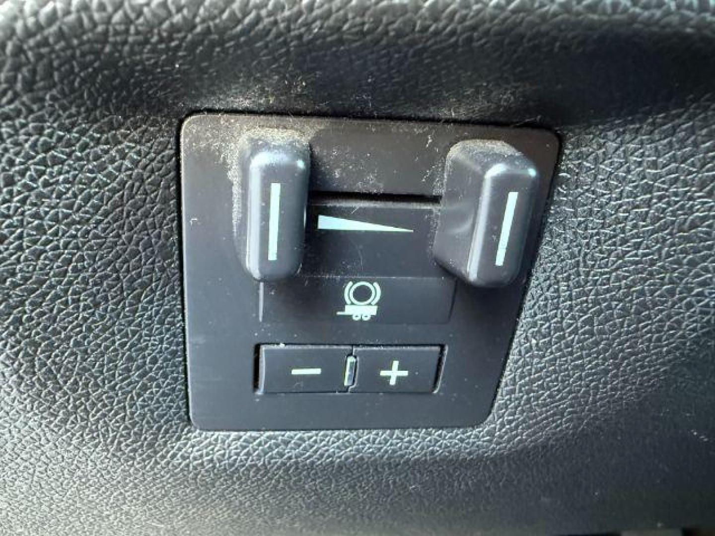 2013 Graystone Metallic /Ebony Chevrolet Silverado 2500HD (1GC2KXCG2DZ) with an Vortec 6L V-8 variable valve control engine, Automatic transmission, located at 1175 N Woodruff Ave, Idaho Falls, ID, 83401, 43.506901, -111.999657 - At Timberline Auto, finding a great deal on your next vehicle is always easy! Our experienced sales staff's goal is to help find you the right vehicle at the right price! Our knowledgeable finance department has options for almost any credit score. We offer extended service contract options to prote - Photo#36