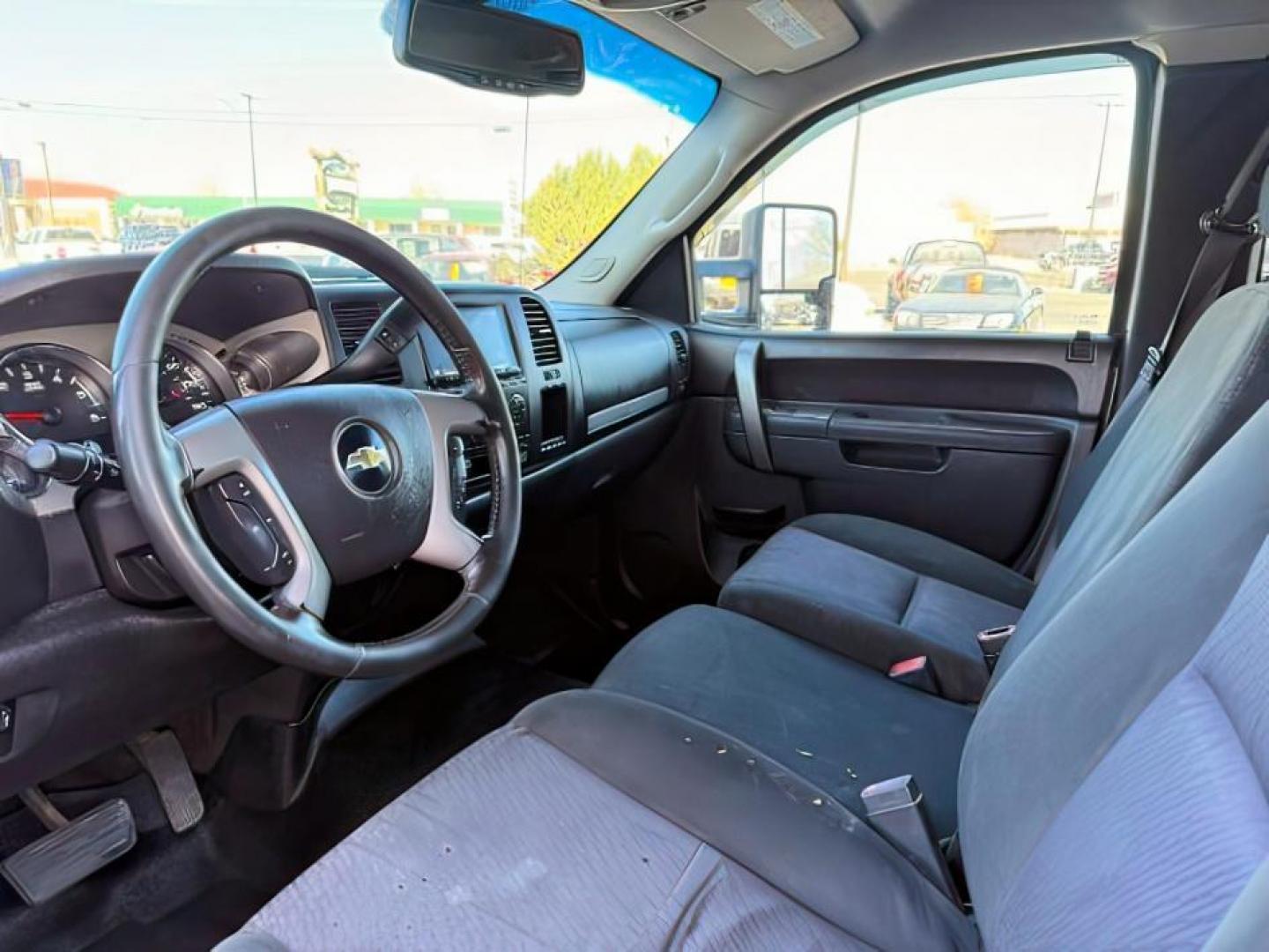 2013 Graystone Metallic /Ebony Chevrolet Silverado 2500HD (1GC2KXCG2DZ) with an Vortec 6L V-8 variable valve control engine, Automatic transmission, located at 1175 N Woodruff Ave, Idaho Falls, ID, 83401, 43.506901, -111.999657 - At Timberline Auto, finding a great deal on your next vehicle is always easy! Our experienced sales staff's goal is to help find you the right vehicle at the right price! Our knowledgeable finance department has options for almost any credit score. We offer extended service contract options to prote - Photo#11