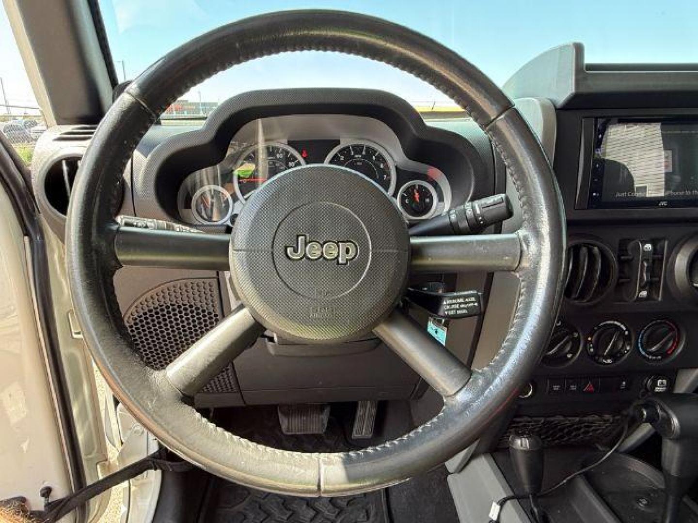 2010 WHITE /Dark Slate Gray/Med Slate Gray Jeep Wrangler Unlimited (1J4BA6H12AL) with an 38L V-6 regular unleaded engine, Automatic transmission, located at 1175 N Woodruff Ave, Idaho Falls, ID, 83401, 43.506901, -111.999657 - At Timberline Auto, finding a great deal on your next vehicle is always easy! Our experienced sales staff's goal is to help find you the right vehicle at the right price! Our knowledgeable finance department has options for almost any credit score. We offer extended service contract options to prote - Photo#14