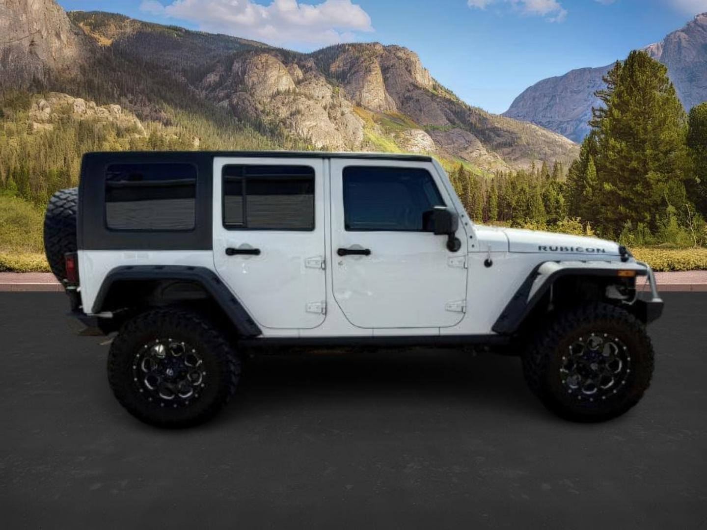 2010 WHITE /Dark Slate Gray/Med Slate Gray Jeep Wrangler Unlimited (1J4BA6H12AL) with an 38L V-6 regular unleaded engine, Automatic transmission, located at 1175 N Woodruff Ave, Idaho Falls, ID, 83401, 43.506901, -111.999657 - At Timberline Auto, finding a great deal on your next vehicle is always easy! Our experienced sales staff's goal is to help find you the right vehicle at the right price! Our knowledgeable finance department has options for almost any credit score. We offer extended service contract options to prote - Photo#6