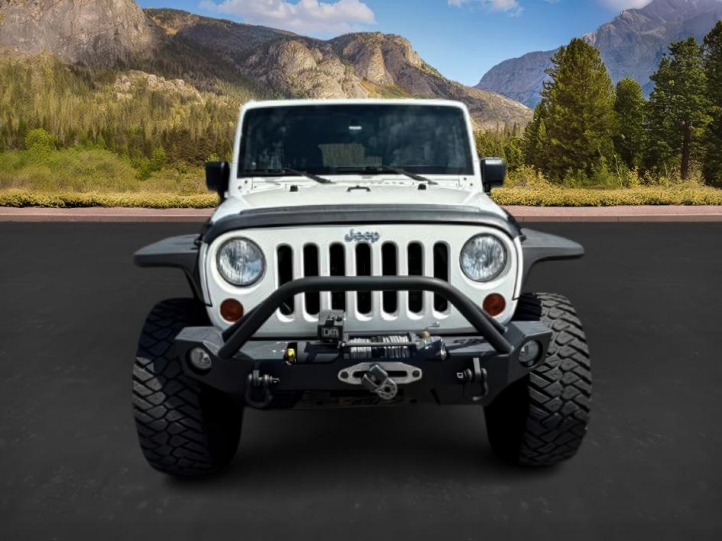 2010 WHITE /Dark Slate Gray/Med Slate Gray Jeep Wrangler Unlimited (1J4BA6H12AL) with an 38L V-6 regular unleaded engine, Automatic transmission, located at 1175 N Woodruff Ave, Idaho Falls, ID, 83401, 43.506901, -111.999657 - At Timberline Auto, finding a great deal on your next vehicle is always easy! Our experienced sales staff's goal is to help find you the right vehicle at the right price! Our knowledgeable finance department has options for almost any credit score. We offer extended service contract options to prote - Photo#8