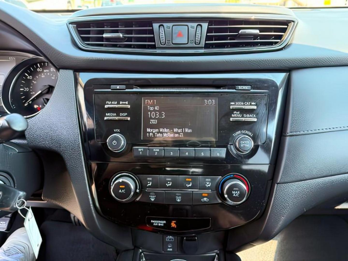 2017 GRAY /CLOTH Nissan Rogue (JN8AT2MV0HW) , Automatic transmission, located at 1175 N Woodruff Ave, Idaho Falls, ID, 83401, 43.506901, -111.999657 - At Timberline Auto, finding a great deal on your next vehicle is always easy! Our experienced sales staff's goal is to help find you the right vehicle at the right price! Our knowledgeable finance department has options for almost any credit score. We offer extended service contract options to prote - Photo#15