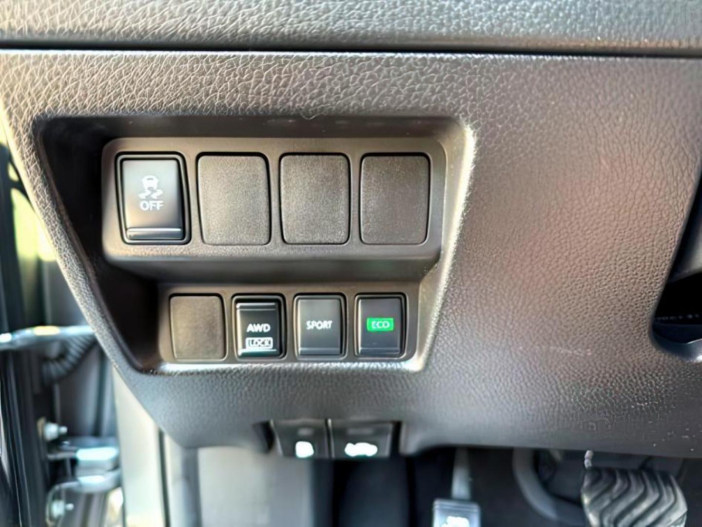 2017 GRAY /CLOTH Nissan Rogue (JN8AT2MV0HW) , Automatic transmission, located at 1175 N Woodruff Ave, Idaho Falls, ID, 83401, 43.506901, -111.999657 - At Timberline Auto, finding a great deal on your next vehicle is always easy! Our experienced sales staff's goal is to help find you the right vehicle at the right price! Our knowledgeable finance department has options for almost any credit score. We offer extended service contract options to prote - Photo#16