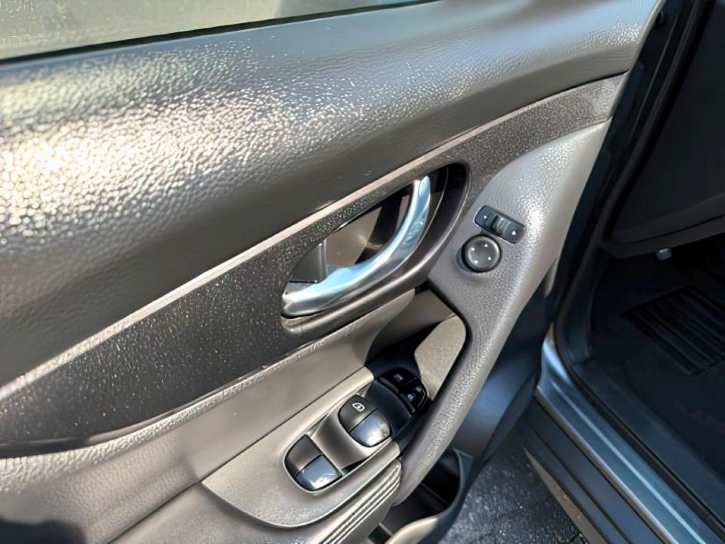 2017 GRAY /CLOTH Nissan Rogue (JN8AT2MV0HW) , Automatic transmission, located at 1175 N Woodruff Ave, Idaho Falls, ID, 83401, 43.506901, -111.999657 - At Timberline Auto, finding a great deal on your next vehicle is always easy! Our experienced sales staff's goal is to help find you the right vehicle at the right price! Our knowledgeable finance department has options for almost any credit score. We offer extended service contract options to prote - Photo#18