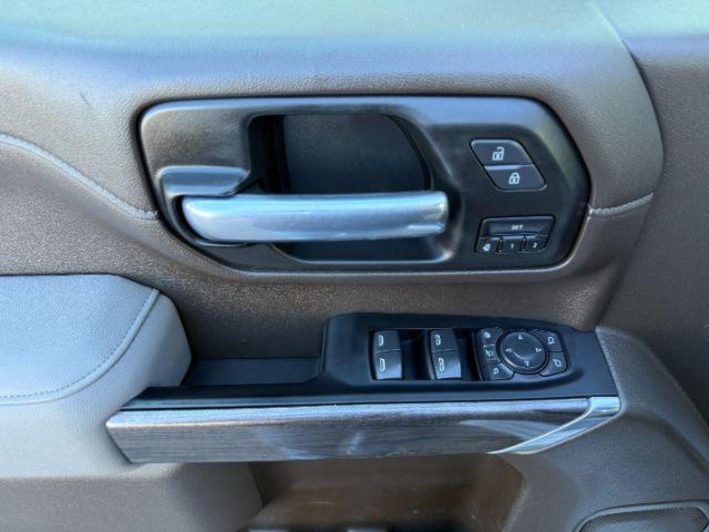 2021 Summit White /Jet Black Chevrolet Silverado 3500HD (1GC4YUEY4MF) with an Duramax 66L V-8 diesel direct injection engine, Automatic transmission, located at 1175 N Woodruff Ave, Idaho Falls, ID, 83401, 43.506901, -111.999657 - At Timberline Auto, finding a great deal on your next vehicle is always easy! Our experienced sales staff's goal is to help find you the right vehicle at the right price! Our knowledgeable finance department has options for almost any credit score. We offer extended service contract options to prote - Photo#48