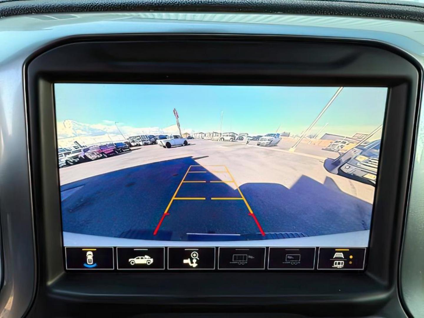 2021 Summit White /Jet Black Chevrolet Silverado 3500HD (1GC4YUEY4MF) with an Duramax 66L V-8 diesel direct injection engine, Automatic transmission, located at 1175 N Woodruff Ave, Idaho Falls, ID, 83401, 43.506901, -111.999657 - At Timberline Auto, finding a great deal on your next vehicle is always easy! Our experienced sales staff's goal is to help find you the right vehicle at the right price! Our knowledgeable finance department has options for almost any credit score. We offer extended service contract options to prote - Photo#16