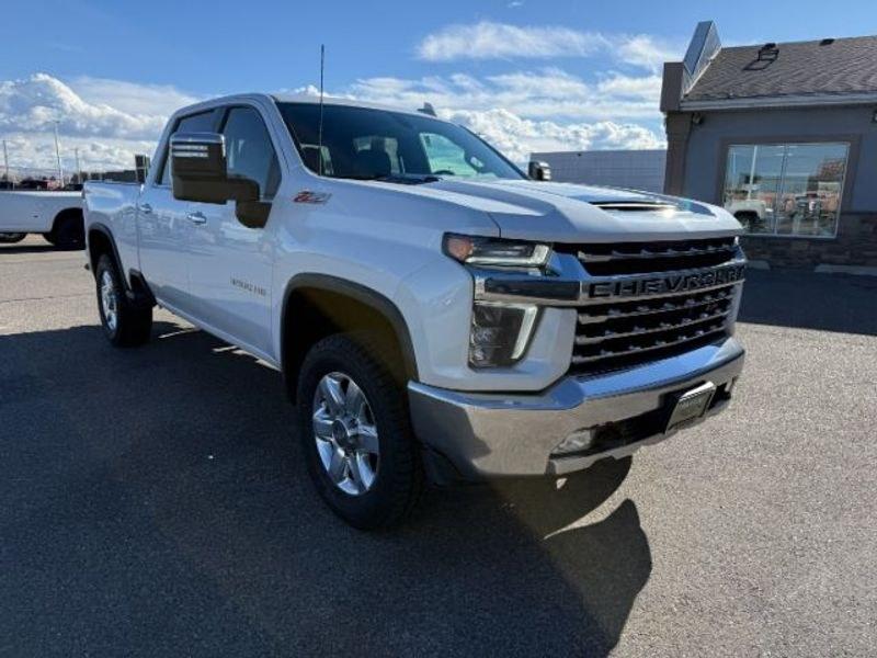 2021 Iridescent Pearl Tricoat /Gideon/Very Dark Atmosphere Chevrolet Silverado LTZ (1GC4YUEY4MF) with an V8, 6.6L engine, 10-speed automatic transmission, located at 1175 N Woodruff Ave, Idaho Falls, ID, 83401, 43.506901, -111.999657 - <b>Vehicle Details</b><br>Discover exceptional capability and premium comfort in this pre-owned 2021 Chevrolet Silverado 3500 LTZ 4WD, now available in Idaho Falls, ID. Powered by a robust V8 6.6L Diesel engine, this heavy-duty pickup is built to handle demanding towing, hauling, and everyday drivin- Photo#8