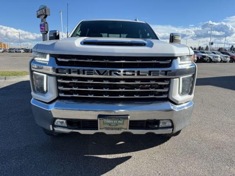2021 Iridescent Pearl Tricoat /Gideon/Very Dark Atmosphere Chevrolet Silverado LTZ (1GC4YUEY4MF) with an V8, 6.6L engine, 10-speed automatic transmission, located at 1175 N Woodruff Ave, Idaho Falls, ID, 83401, 43.506901, -111.999657 - <b>Vehicle Details</b><br>Discover exceptional capability and premium comfort in this pre-owned 2021 Chevrolet Silverado 3500 LTZ 4WD, now available in Idaho Falls, ID. Powered by a robust V8 6.6L Diesel engine, this heavy-duty pickup is built to handle demanding towing, hauling, and everyday drivin- Photo#9