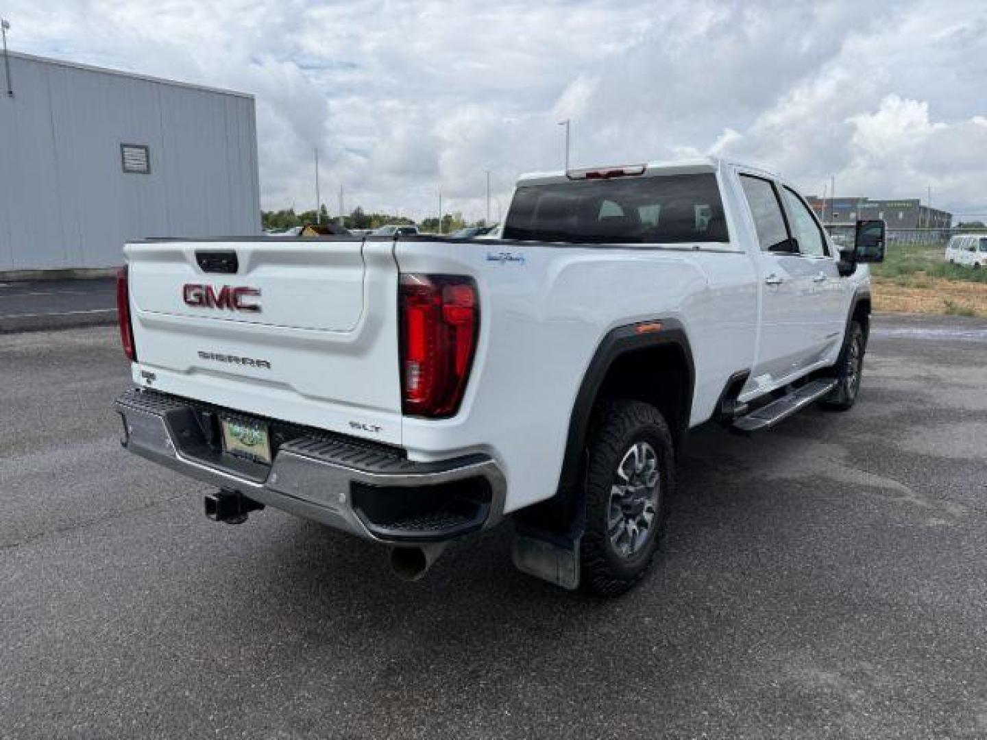 2022 Summit White /Jet Black GMC Sierra 3500HD (1GT49UEY8NF) with an Duramax 66L V-8 diesel direct injection engine, Automatic transmission, located at 1175 N Woodruff Ave, Idaho Falls, ID, 83401, 43.506901, -111.999657 - At Timberline Auto, finding a great deal on your next vehicle is always easy! Our experienced sales staff's goal is to help find you the right vehicle at the right price! Our knowledgeable finance department has options for almost any credit score. We offer extended service contract options to prote - Photo#32