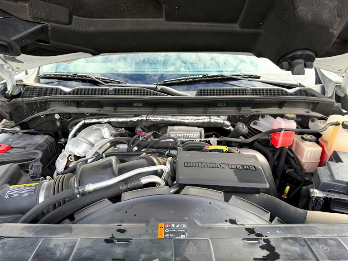 2022 Summit White /Jet Black GMC Sierra 3500HD (1GT49UEY8NF) with an Duramax 66L V-8 diesel direct injection engine, Automatic transmission, located at 1175 N Woodruff Ave, Idaho Falls, ID, 83401, 43.506901, -111.999657 - At Timberline Auto, finding a great deal on your next vehicle is always easy! Our experienced sales staff's goal is to help find you the right vehicle at the right price! Our knowledgeable finance department has options for almost any credit score. We offer extended service contract options to prote - Photo#24