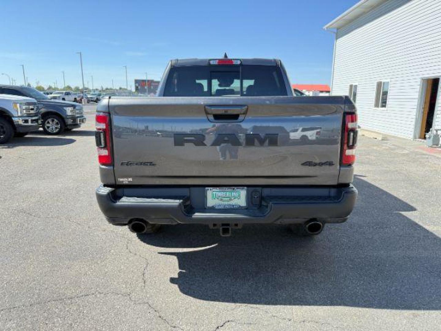 2022 GRAY /LEATHER Ram 1500 (1C6SRFLT3NN) with an 57 engine, Automatic transmission, located at 1175 N Woodruff Ave, Idaho Falls, ID, 83401, 43.506901, -111.999657 - At Timberline Auto, finding a great deal on your next vehicle is always easy! Our experienced sales staff's goal is to help find you the right vehicle at the right price! Our knowledgeable finance department has options for almost any credit score. We offer extended service contract options to prote - Photo#29