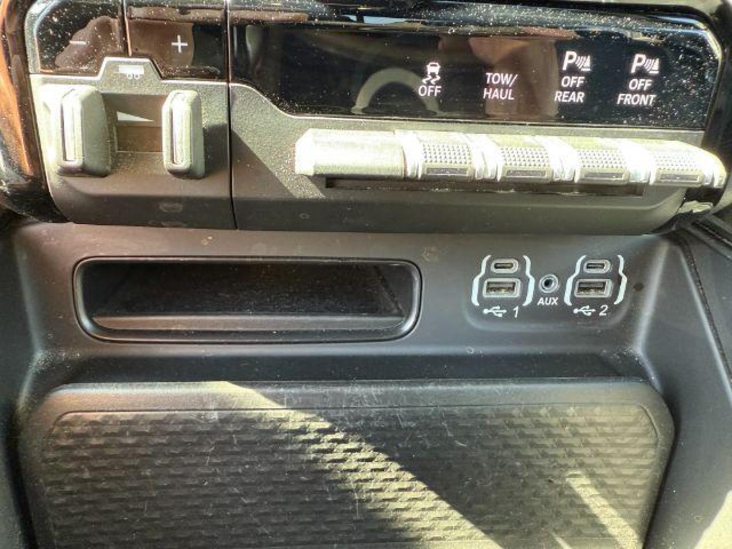 2022 GRAY /LEATHER Ram 1500 (1C6SRFLT3NN) with an 57 engine, Automatic transmission, located at 1175 N Woodruff Ave, Idaho Falls, ID, 83401, 43.506901, -111.999657 - At Timberline Auto, finding a great deal on your next vehicle is always easy! Our experienced sales staff's goal is to help find you the right vehicle at the right price! Our knowledgeable finance department has options for almost any credit score. We offer extended service contract options to prote - Photo#41
