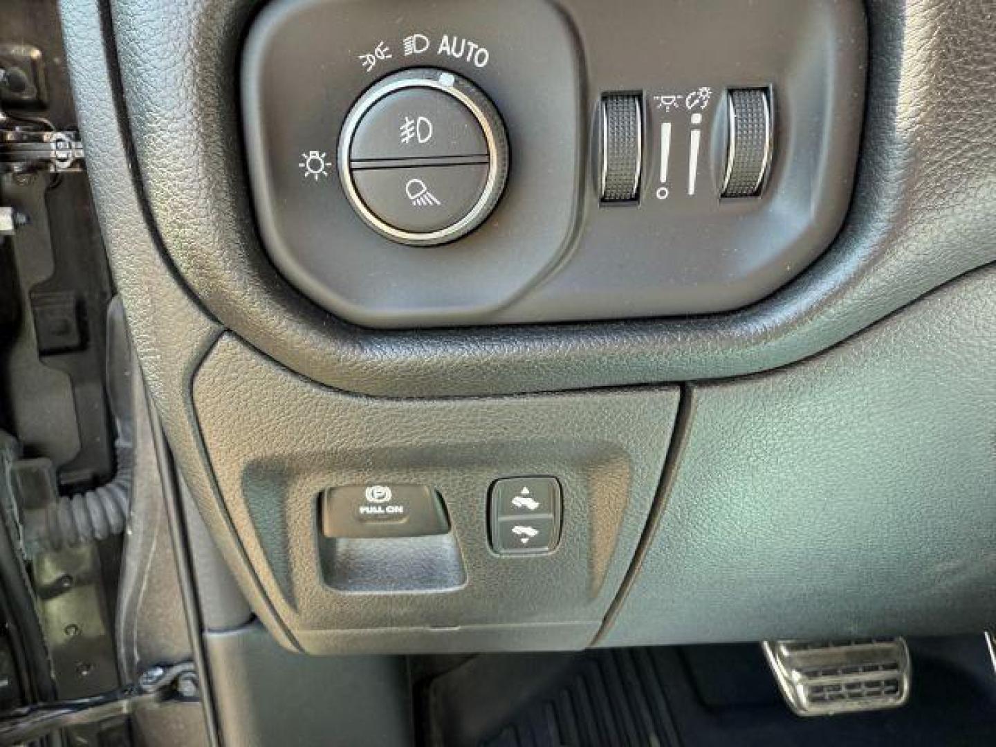2022 GRAY /LEATHER Ram 1500 (1C6SRFLT3NN) with an 57 engine, Automatic transmission, located at 1175 N Woodruff Ave, Idaho Falls, ID, 83401, 43.506901, -111.999657 - At Timberline Auto, finding a great deal on your next vehicle is always easy! Our experienced sales staff's goal is to help find you the right vehicle at the right price! Our knowledgeable finance department has options for almost any credit score. We offer extended service contract options to prote - Photo#44