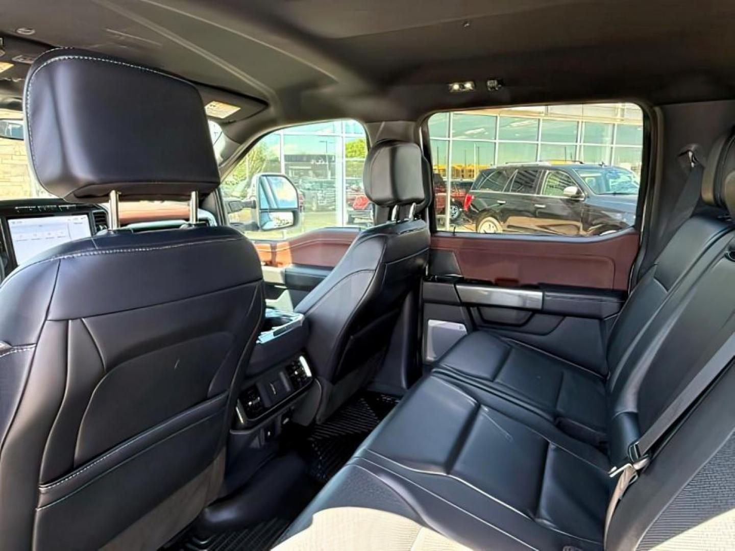 2022 WHITE /Black Ford F-150 (1FTFW1E84NF) with an 35L V-6 portdirect injection engine, Automatic transmission, located at 1175 N Woodruff Ave, Idaho Falls, ID, 83401, 43.506901, -111.999657 - At Timberline Auto, finding a great deal on your next vehicle is always easy! Our experienced sales staff's goal is to help find you the right vehicle at the right price! Our knowledgeable finance department has options for almost any credit score. We offer extended service contract options to prote - Photo#22