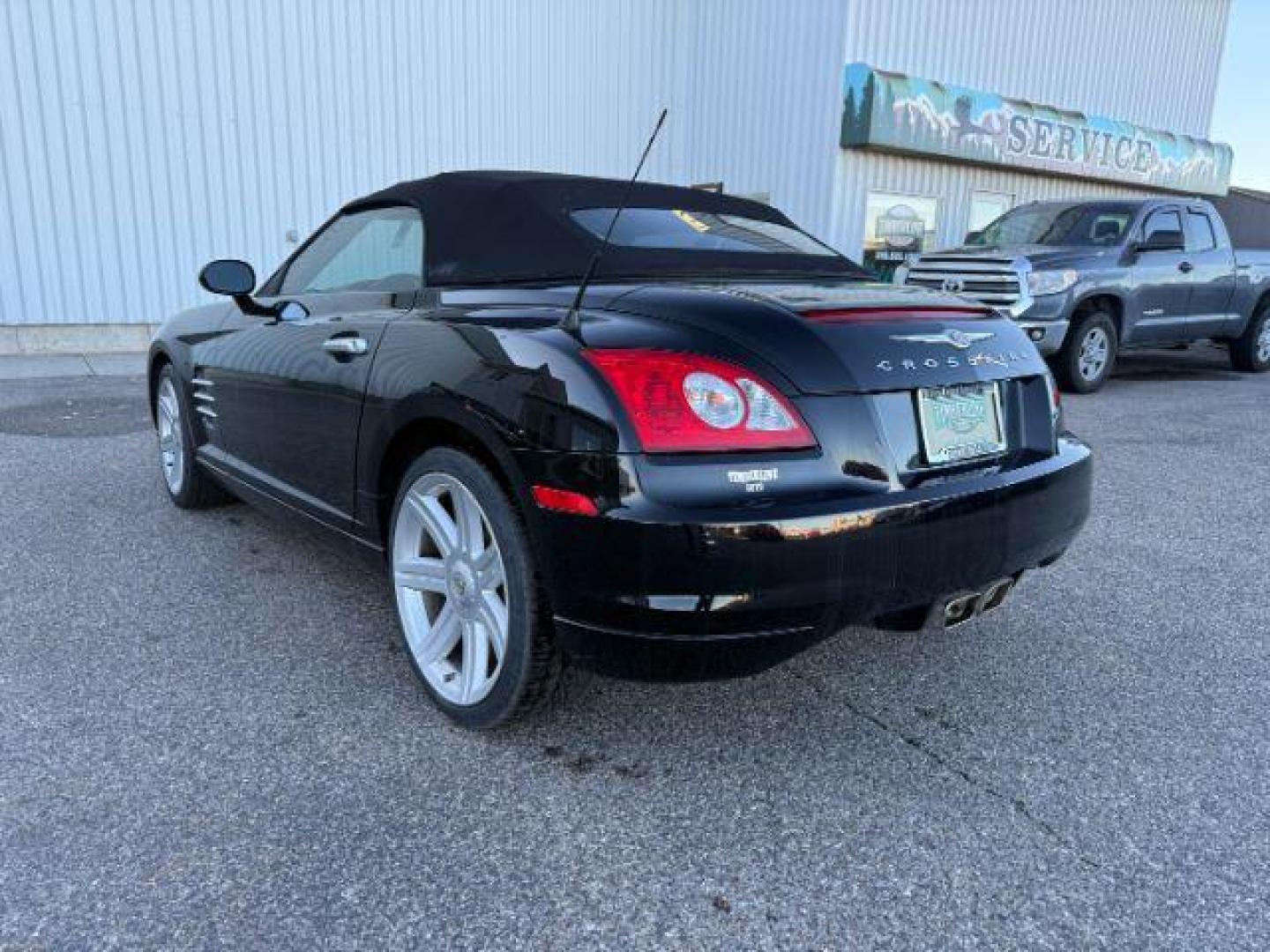 2005 BLACK /Dark Slate Gray Chrysler Crossfire (1C3AN65L35X) with an 32L V-6 premium unleaded engine, Automatic transmission, located at 1175 N Woodruff Ave, Idaho Falls, ID, 83401, 43.506901, -111.999657 - At Timberline Auto, finding a great deal on your next vehicle is always easy! Our experienced sales staff's goal is to help find you the right vehicle at the right price! Our knowledgeable finance department has options for almost any credit score. We offer extended service contract options to prote - Photo#19