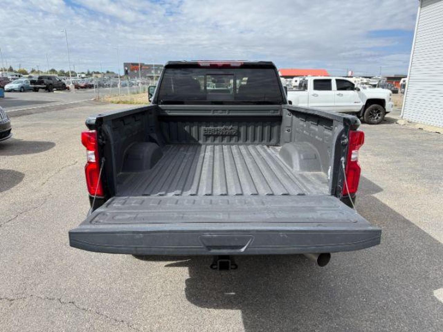 2024 Black /LEATHER Chevrolet Silverado 3500HD (2GC4YVEY3R1) with an Duramax 66L V-8 diesel direct injection engine, Automatic transmission, located at 1175 N Woodruff Ave, Idaho Falls, ID, 83401, 43.506901, -111.999657 - At Timberline Auto, finding a great deal on your next vehicle is always easy! Our experienced sales staff's goal is to help find you the right vehicle at the right price! Our knowledgeable finance department has options for almost any credit score. We offer extended service contract options to prote - Photo#30