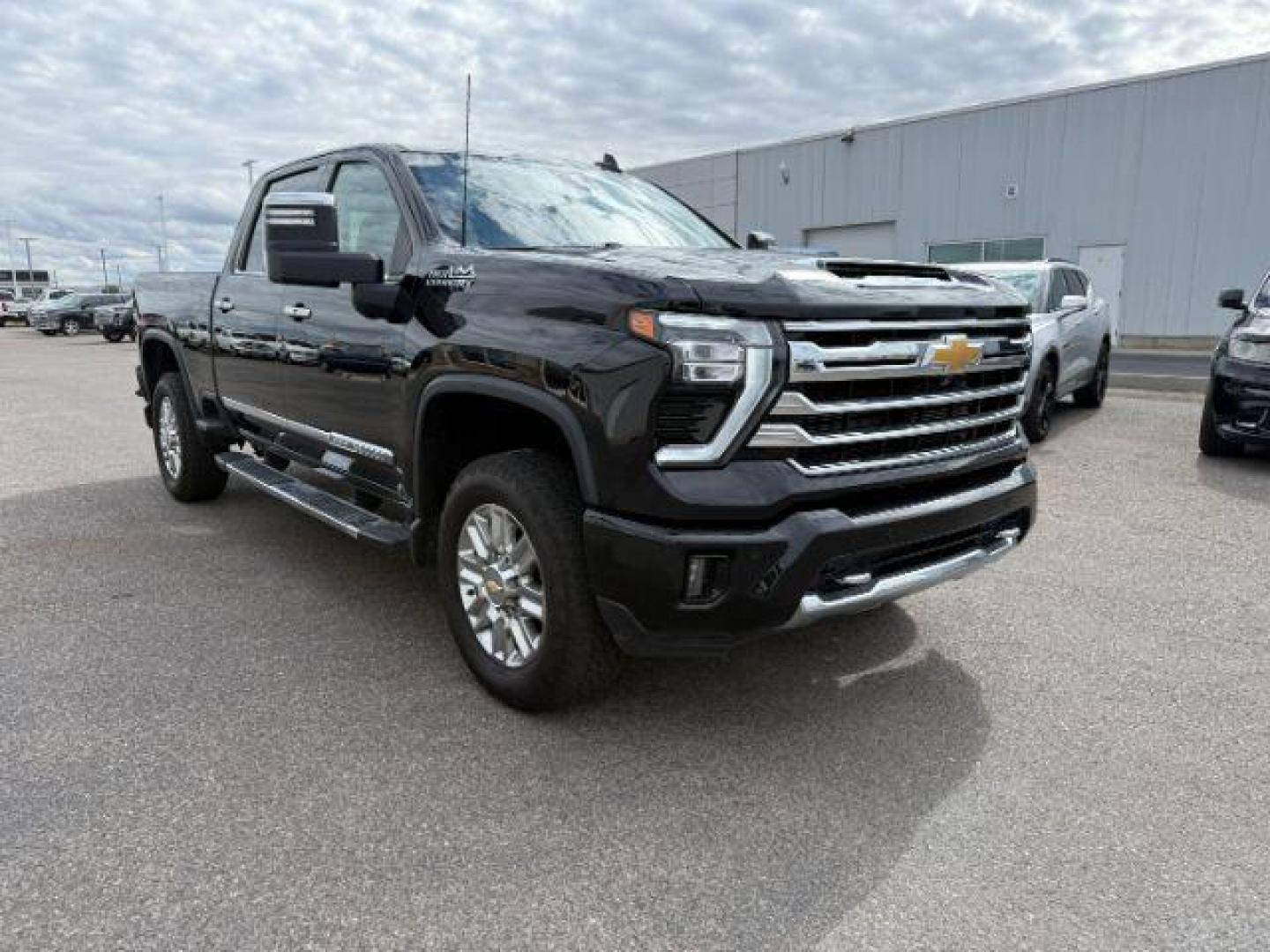 2024 Black /LEATHER Chevrolet Silverado 3500HD (2GC4YVEY3R1) with an Duramax 66L V-8 diesel direct injection engine, Automatic transmission, located at 1175 N Woodruff Ave, Idaho Falls, ID, 83401, 43.506901, -111.999657 - At Timberline Auto, finding a great deal on your next vehicle is always easy! Our experienced sales staff's goal is to help find you the right vehicle at the right price! Our knowledgeable finance department has options for almost any credit score. We offer extended service contract options to prote - Photo#33