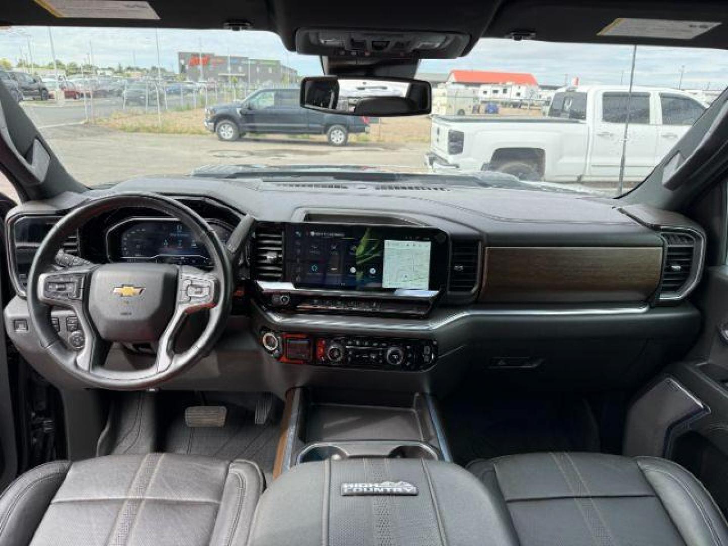 2024 Black /LEATHER Chevrolet Silverado 3500HD (2GC4YVEY3R1) with an Duramax 66L V-8 diesel direct injection engine, Automatic transmission, located at 1175 N Woodruff Ave, Idaho Falls, ID, 83401, 43.506901, -111.999657 - At Timberline Auto, finding a great deal on your next vehicle is always easy! Our experienced sales staff's goal is to help find you the right vehicle at the right price! Our knowledgeable finance department has options for almost any credit score. We offer extended service contract options to prote - Photo#47