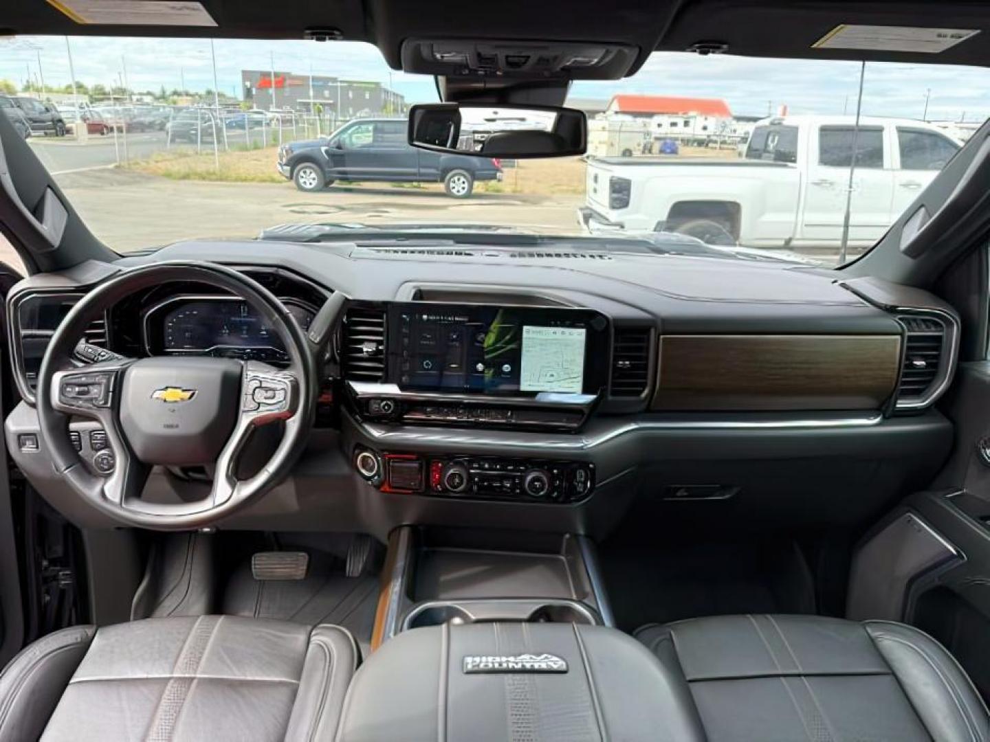 2024 Black /LEATHER Chevrolet Silverado 3500HD (2GC4YVEY3R1) with an Duramax 66L V-8 diesel direct injection engine, Automatic transmission, located at 1175 N Woodruff Ave, Idaho Falls, ID, 83401, 43.506901, -111.999657 - At Timberline Auto, finding a great deal on your next vehicle is always easy! Our experienced sales staff's goal is to help find you the right vehicle at the right price! Our knowledgeable finance department has options for almost any credit score. We offer extended service contract options to prote - Photo#22