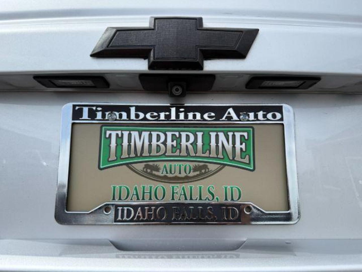 2020 Silver Ice Metallic /Jet Black Chevrolet Tahoe (1GNSKBKC7LR) with an EcoTec3 53L V-8 gasoline direct injection engine, Automatic transmission, located at 1175 N Woodruff Ave, Idaho Falls, ID, 83401, 43.506901, -111.999657 - At Timberline Auto, finding a great deal on your next vehicle is always easy! Our experienced sales staff's goal is to help find you the right vehicle at the right price! Our knowledgeable finance department has options for almost any credit score. We offer extended service contract options to prote - Photo#29