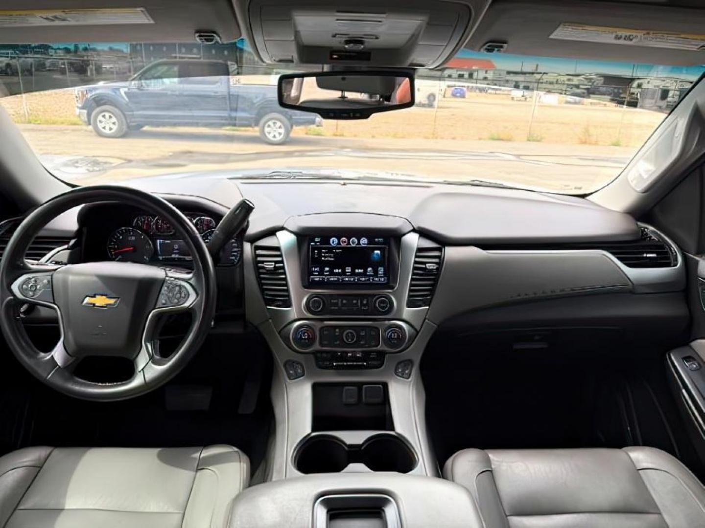 2020 Silver Ice Metallic /Jet Black Chevrolet Tahoe (1GNSKBKC7LR) with an EcoTec3 53L V-8 gasoline direct injection engine, Automatic transmission, located at 1175 N Woodruff Ave, Idaho Falls, ID, 83401, 43.506901, -111.999657 - At Timberline Auto, finding a great deal on your next vehicle is always easy! Our experienced sales staff's goal is to help find you the right vehicle at the right price! Our knowledgeable finance department has options for almost any credit score. We offer extended service contract options to prote - Photo#21