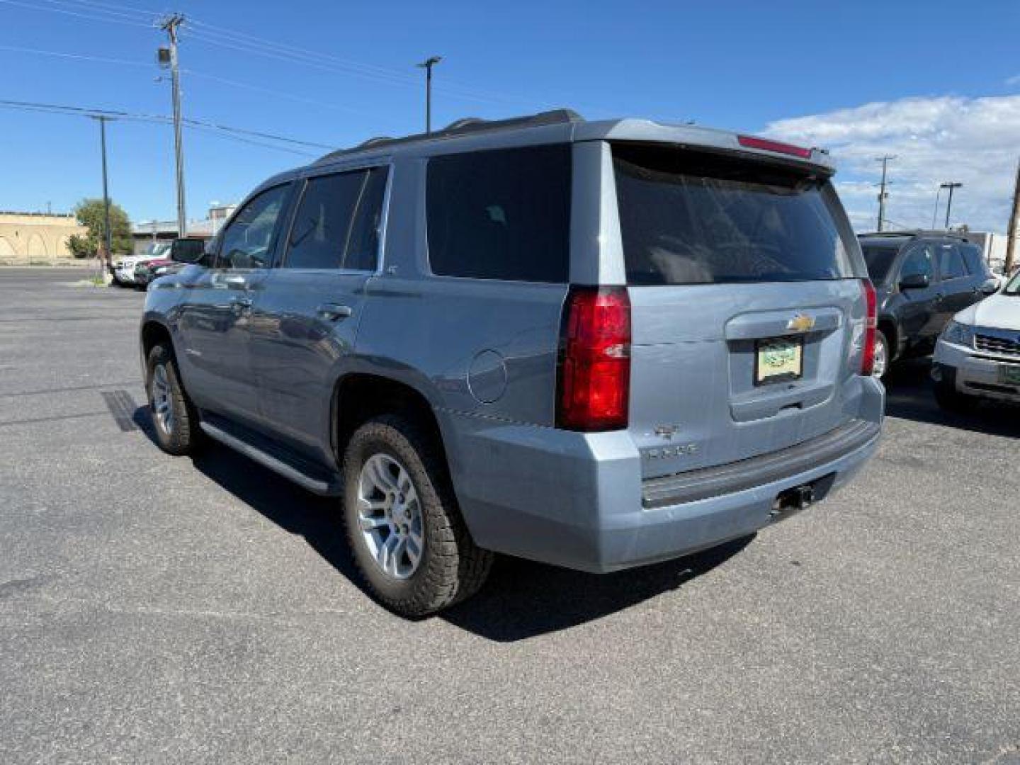 2016 GRAY /Jet Black/Dark Ash Chevrolet Tahoe (1GNSKBKC2GR) with an EcoTec3 53L V-8 gasoline direct injection engine, Automatic transmission, located at 1175 N Woodruff Ave, Idaho Falls, ID, 83401, 43.506901, -111.999657 - At Timberline Auto, finding a great deal on your next vehicle is always easy! Our experienced sales staff's goal is to help find you the right vehicle at the right price! Our knowledgeable finance department has options for almost any credit score. We offer extended service contract options to prote - Photo#29