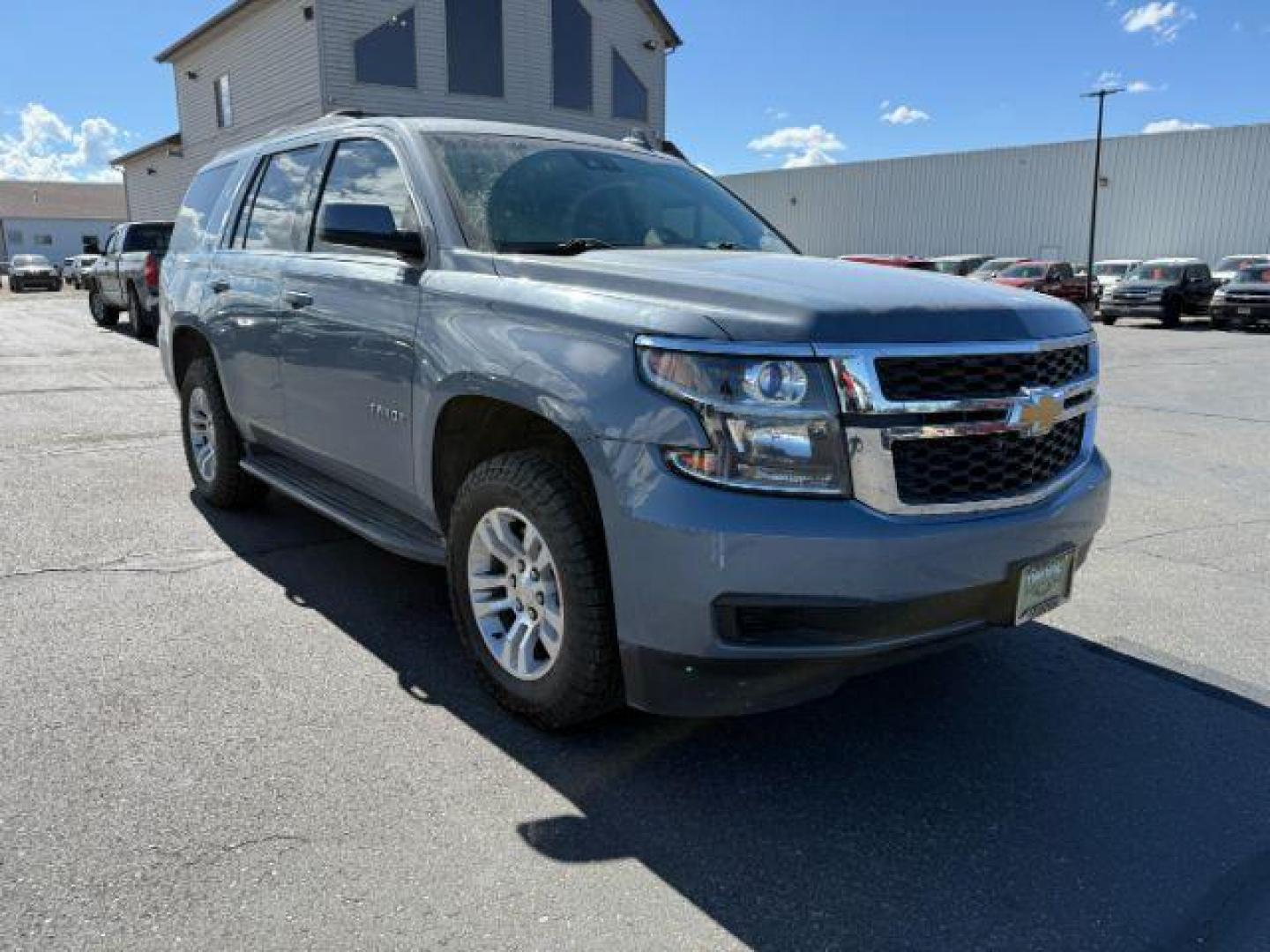 2016 GRAY /Jet Black/Dark Ash Chevrolet Tahoe (1GNSKBKC2GR) with an EcoTec3 53L V-8 gasoline direct injection engine, Automatic transmission, located at 1175 N Woodruff Ave, Idaho Falls, ID, 83401, 43.506901, -111.999657 - At Timberline Auto, finding a great deal on your next vehicle is always easy! Our experienced sales staff's goal is to help find you the right vehicle at the right price! Our knowledgeable finance department has options for almost any credit score. We offer extended service contract options to prote - Photo#36