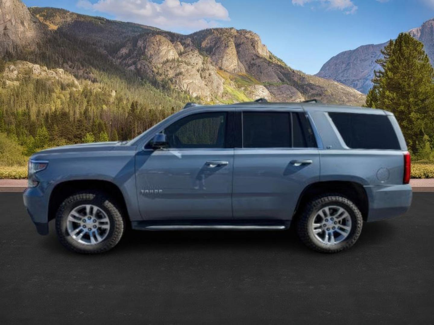 2016 GRAY /Jet Black/Dark Ash Chevrolet Tahoe (1GNSKBKC2GR) with an EcoTec3 53L V-8 gasoline direct injection engine, Automatic transmission, located at 1175 N Woodruff Ave, Idaho Falls, ID, 83401, 43.506901, -111.999657 - At Timberline Auto, finding a great deal on your next vehicle is always easy! Our experienced sales staff's goal is to help find you the right vehicle at the right price! Our knowledgeable finance department has options for almost any credit score. We offer extended service contract options to prote - Photo#1
