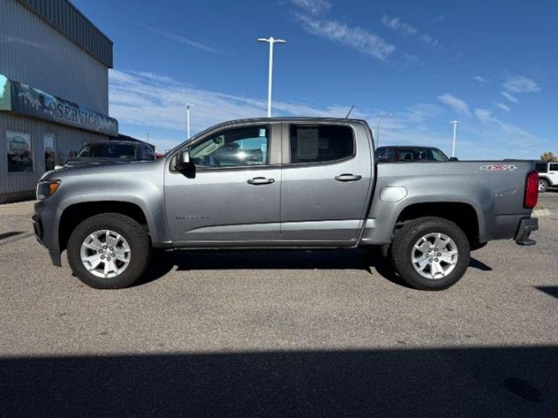 2021 Satin Steel Metallic /Jet Black Chevrolet Colorado 4WD LT (1GCGTCEN5M1) with an V6, 3.6L engine, 8-speed automatic transmission, located at 1175 N Woodruff Ave, Idaho Falls, ID, 83401, 43.506901, -111.999657 - <b>Vehicle Details</b><br>Discover capable midsize truck performance with this pre-owned 2021 Chevrolet Colorado LT 4WD, now available in Idaho Falls, ID. Powered by a strong V6, 3.6L gasoline engine, this Chevrolet Colorado delivers confident acceleration, dependable towing ability, and the versati- Photo#1