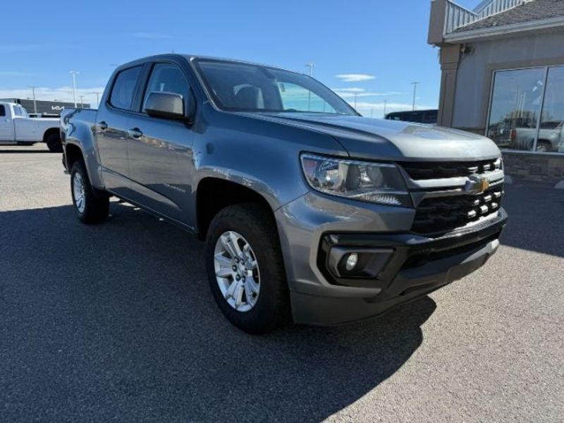2021 Satin Steel Metallic /Jet Black Chevrolet Colorado 4WD LT (1GCGTCEN5M1) with an V6, 3.6L engine, 8-speed automatic transmission, located at 1175 N Woodruff Ave, Idaho Falls, ID, 83401, 43.506901, -111.999657 - <b>Vehicle Details</b><br>Discover capable midsize truck performance with this pre-owned 2021 Chevrolet Colorado LT 4WD, now available in Idaho Falls, ID. Powered by a strong V6, 3.6L gasoline engine, this Chevrolet Colorado delivers confident acceleration, dependable towing ability, and the versati- Photo#7